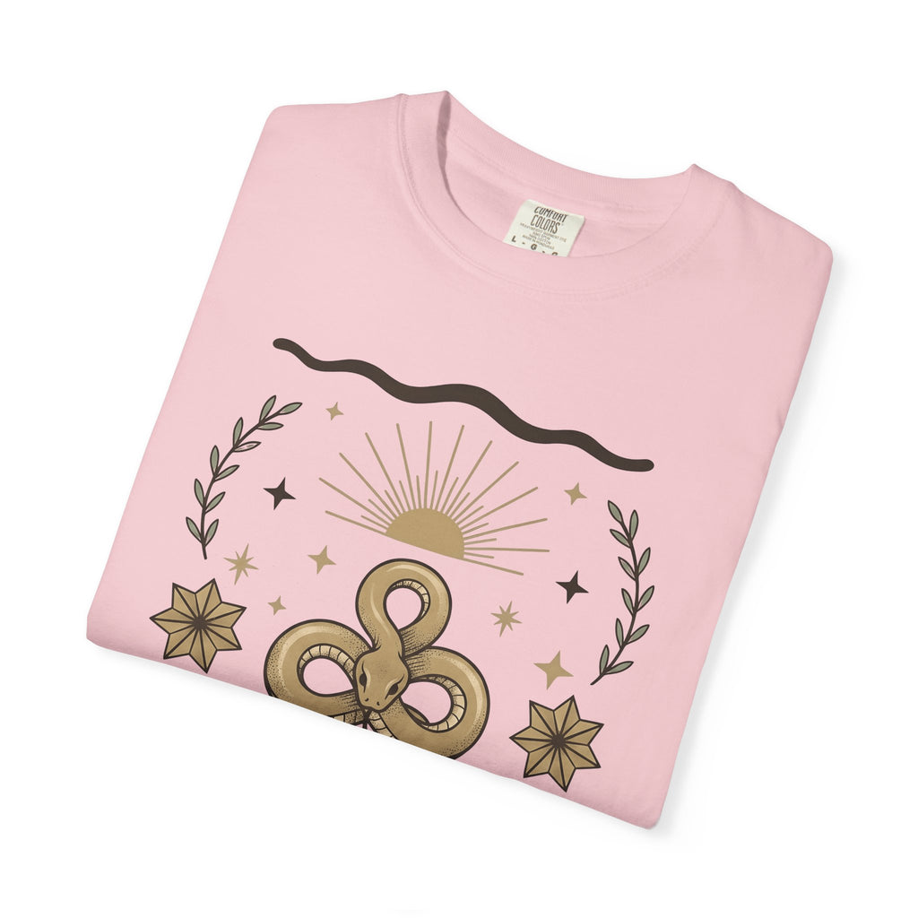 Serpent Moon Shirt Boho Chic Star Signs Gift Women Bohemian Tee Lunar T-Shirt Hippie Fan Tribal Graphic Astrology Illustration Old School