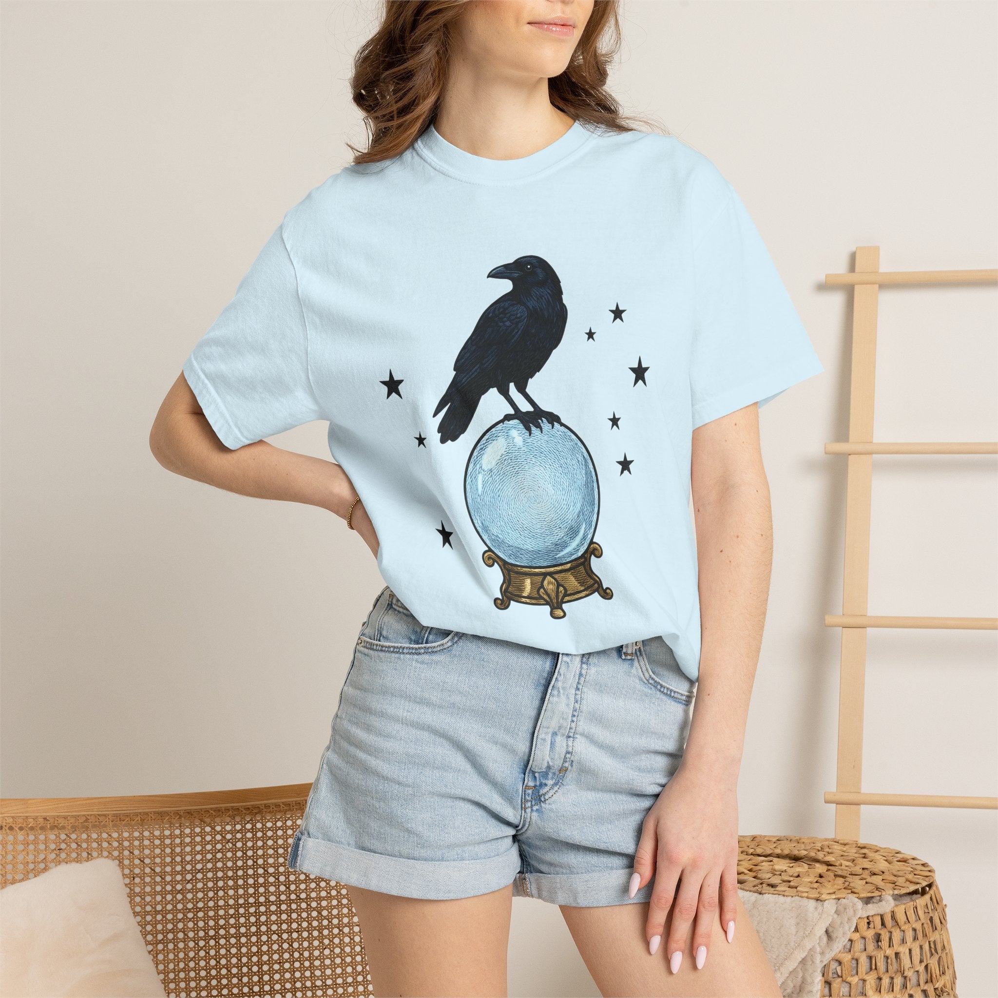 Crow Magic Sphere Shirt Occult Dark Art Gift Women Retro Tee Crystal Ball T-Shirt Witch Fan Vintage Tshirt Gothic Graphic Sketch Sparkles