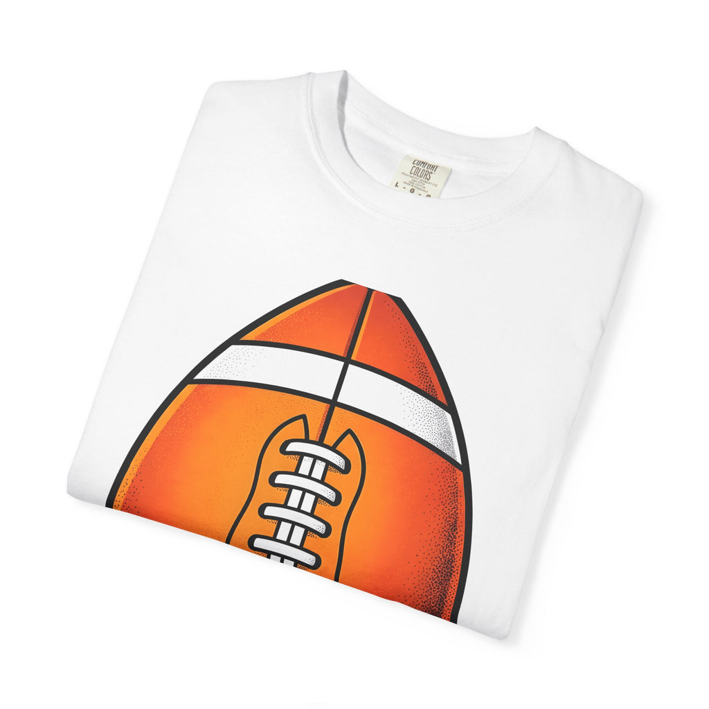 Football Ball Shirt Sports Athletics Gift Women Minimalist Graphic Tee Soccer Ball T-Shirt Athlete Fan Graphic Tshirt Athletic Graphic