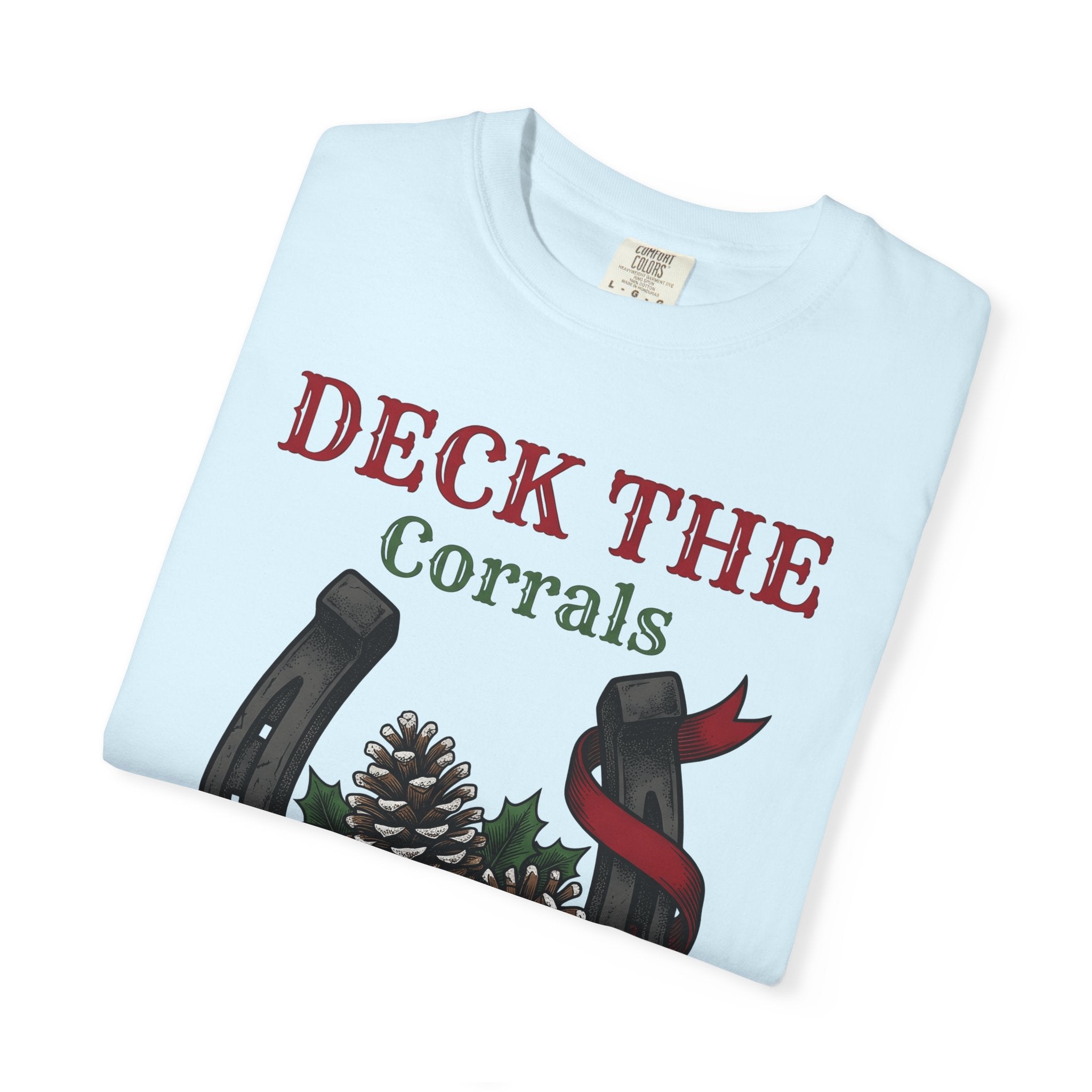 Horseshoe Pinecone Shirt Christmas Western Gift Women Rustic Tee Pinecone T-Shirt Xmas Fan Country Graphic Tshirt Vintage Holly Tshirt