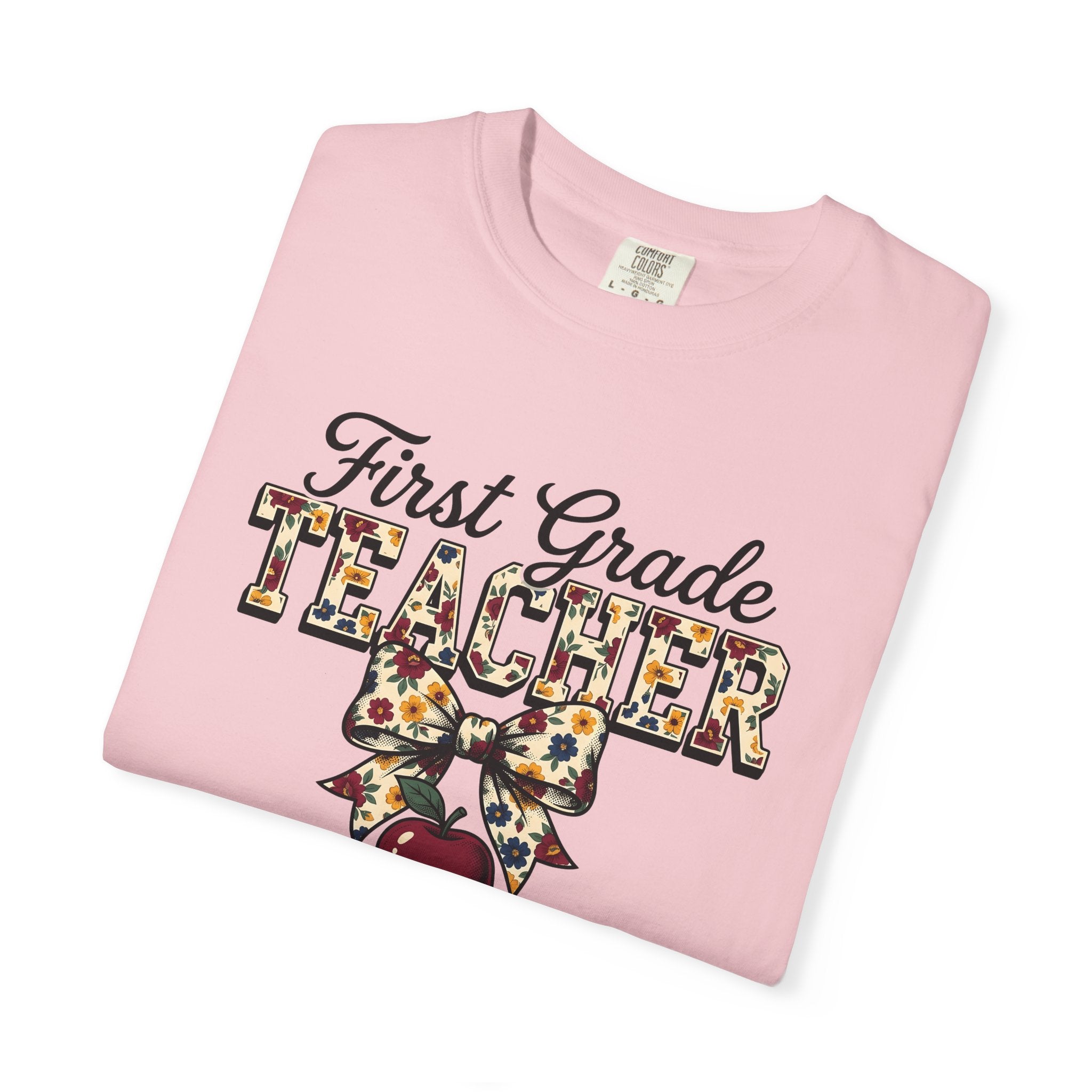 Apple Books Bow Shirt Teacher School Gift Women Floral Tee Book T-Shirt Educator Enthusiast Botanical Tshirt Classroom Graphic Retro Stacked