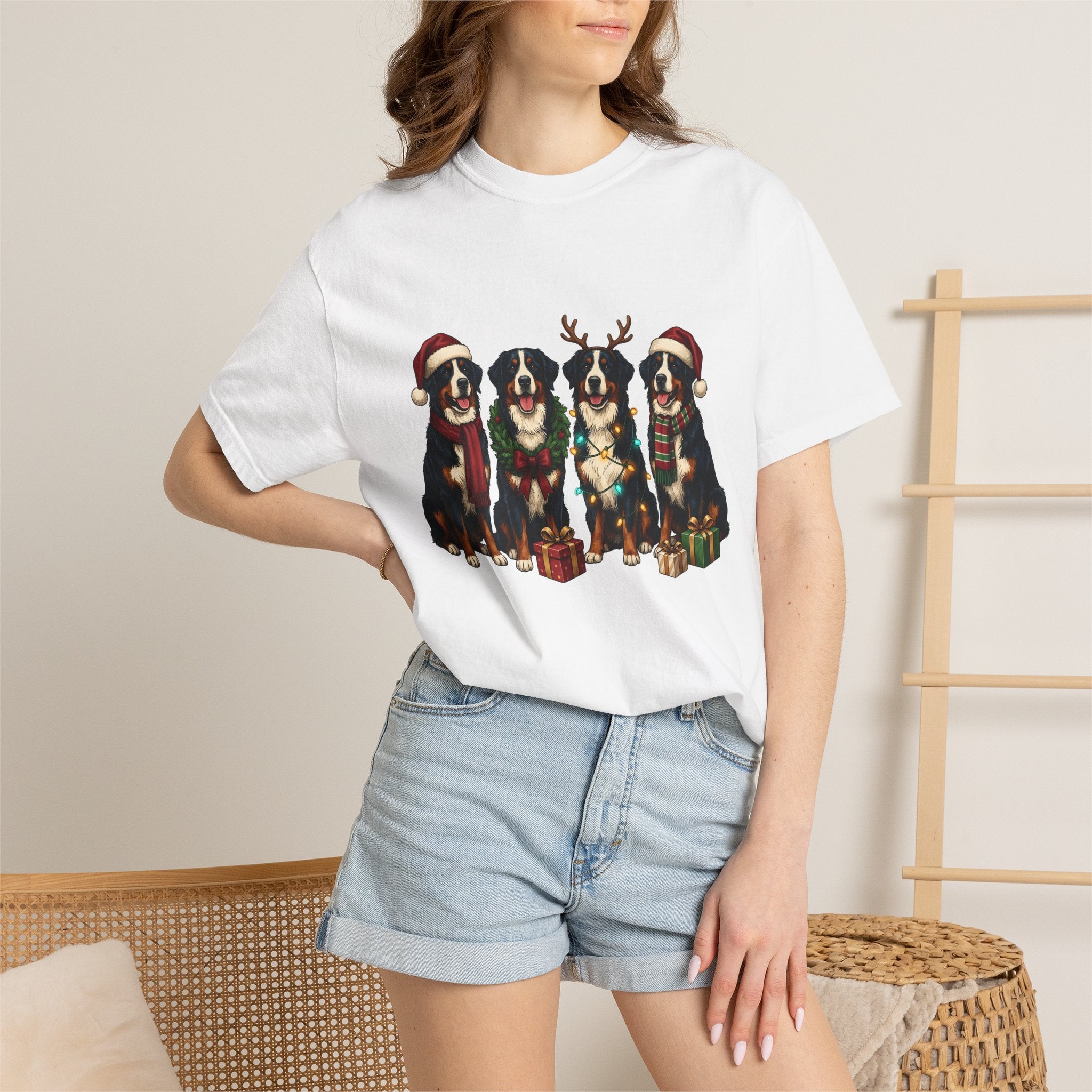 Bernese Mountain Dog Shirt Dog Christmas Gift Women Holiday Graphic Tee Berner T-Shirt Dog Fan Vintage Tshirt Xmas Graphic Retro Presents