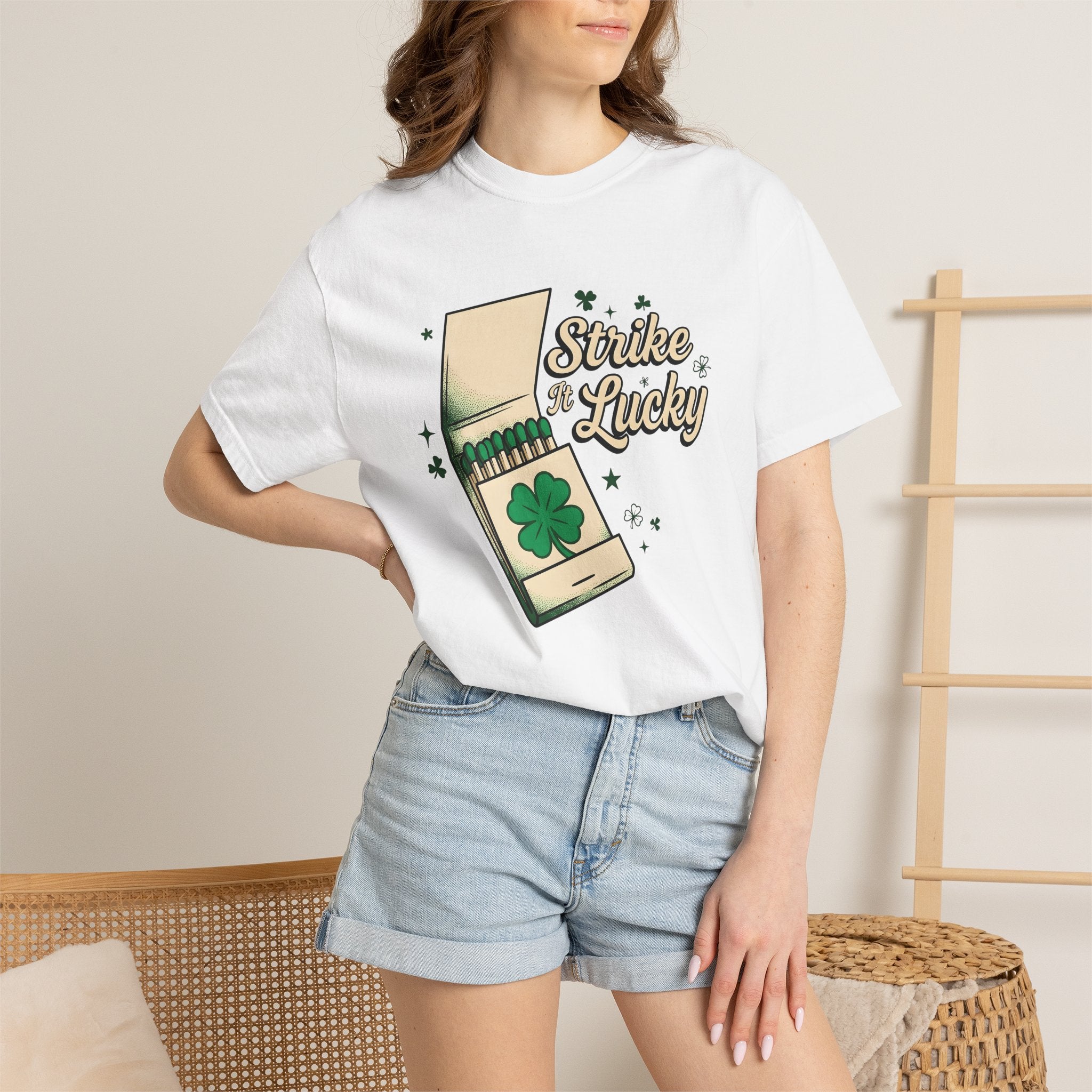 Matchbook Clover Leaf Shirt St Patricks Day Charm Gift Women Nostalgic Tee Shamrock T-Shirt Luck Fan Vintage Tshirt Lucky Graphic Throwback