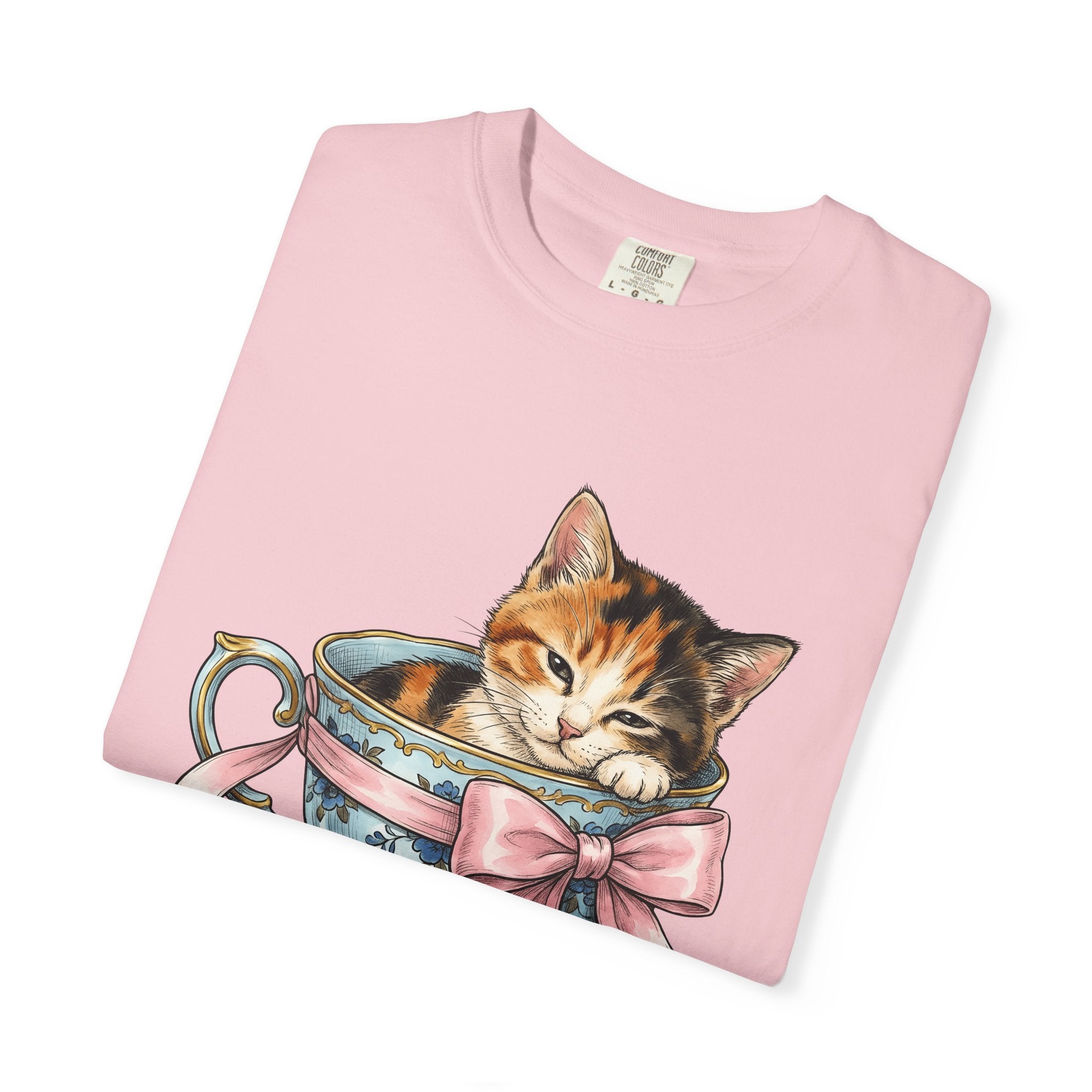 Kitten Teacup Shirt Cat Floral Gift Women Vintage Tee Kitten T-Shirt Cat Fan Retro Tshirt Floral Graphic Hand Drawn Pink Bow Tshirt