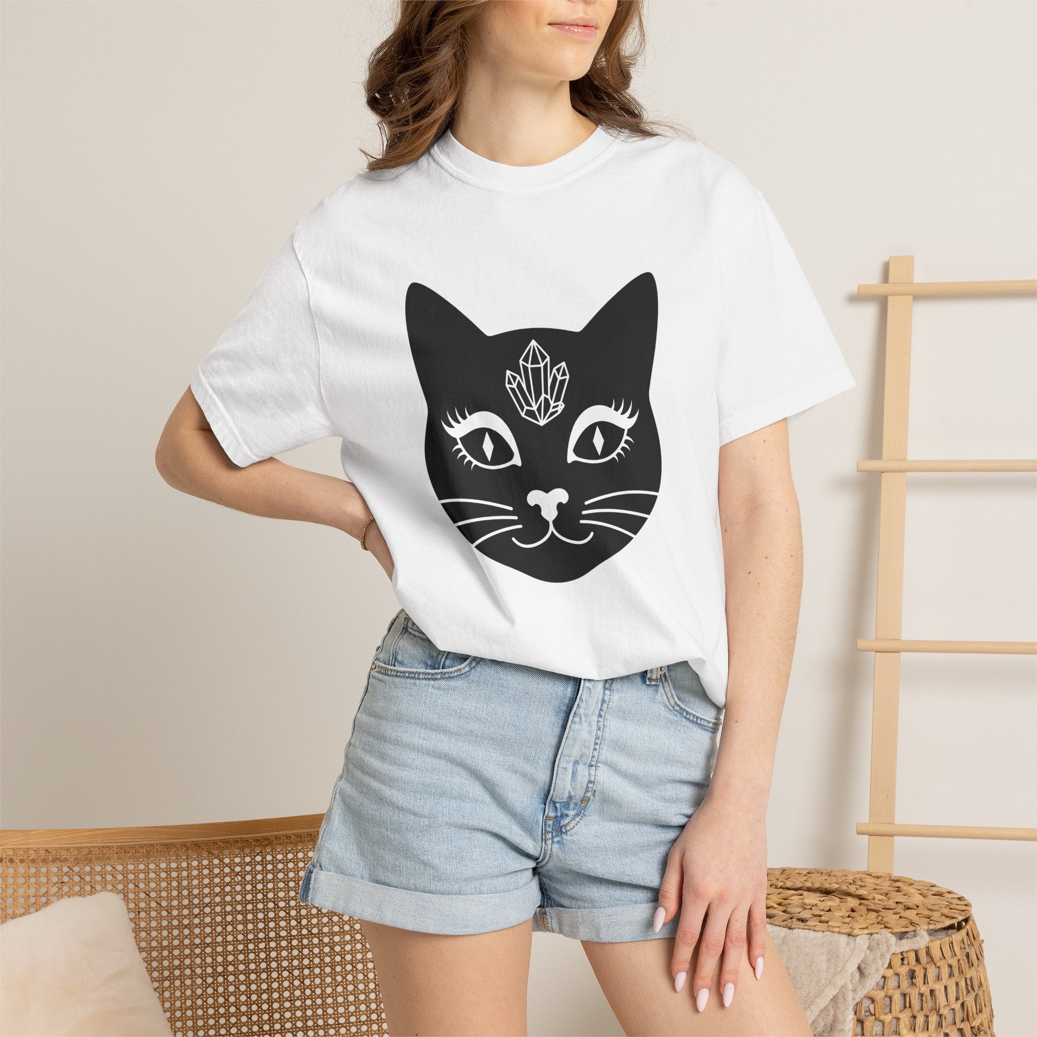 Black Cat Face Shirt Cat Witchy Gift Women Minimalist Tee Cat T-Shirt Cat Lady Fan Simple Tshirt Wiccan Graphic Boho Crystal Tshirt