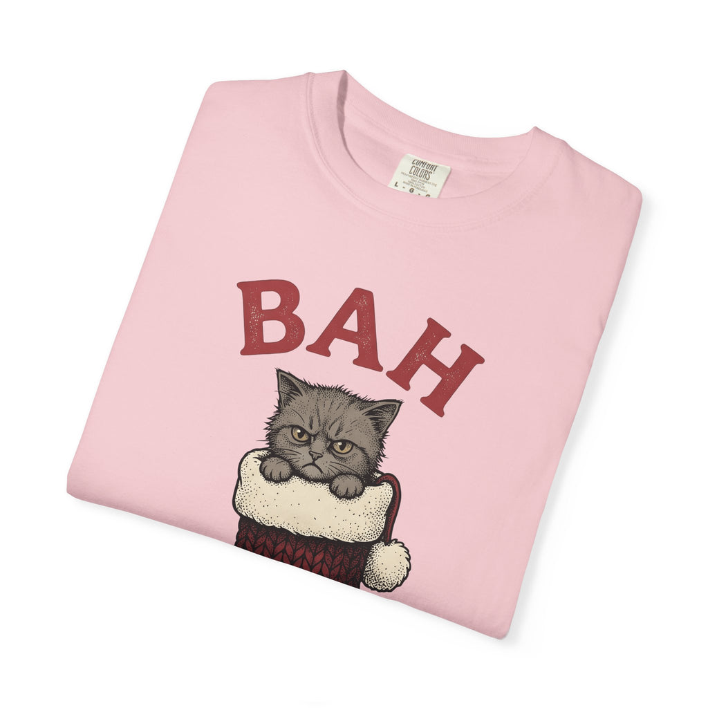 Angry Cat Sock Shirt Cat Festive Gift Women Retro Tee Furry Sock T-Shirt Cat Fan Vintage Tshirt Holiday Graphic Sketch Xmas Sock Tshirt
