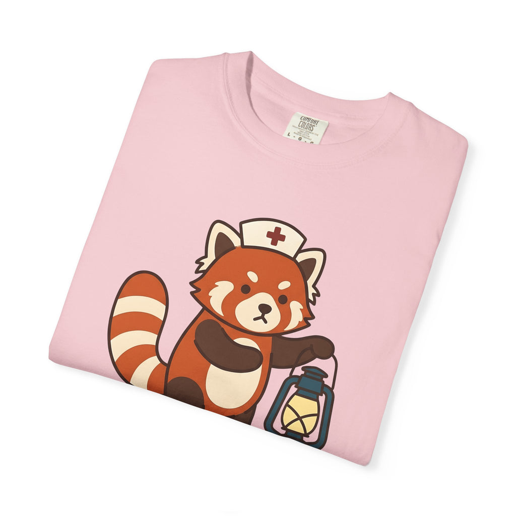 Red Panda Nurse Shirt Nurses Wildlife Gift Women Chibi Tee Panda T-Shirt Nurse Enthusiast Cartoon Tshirt Animal Graphic Animation Lantern