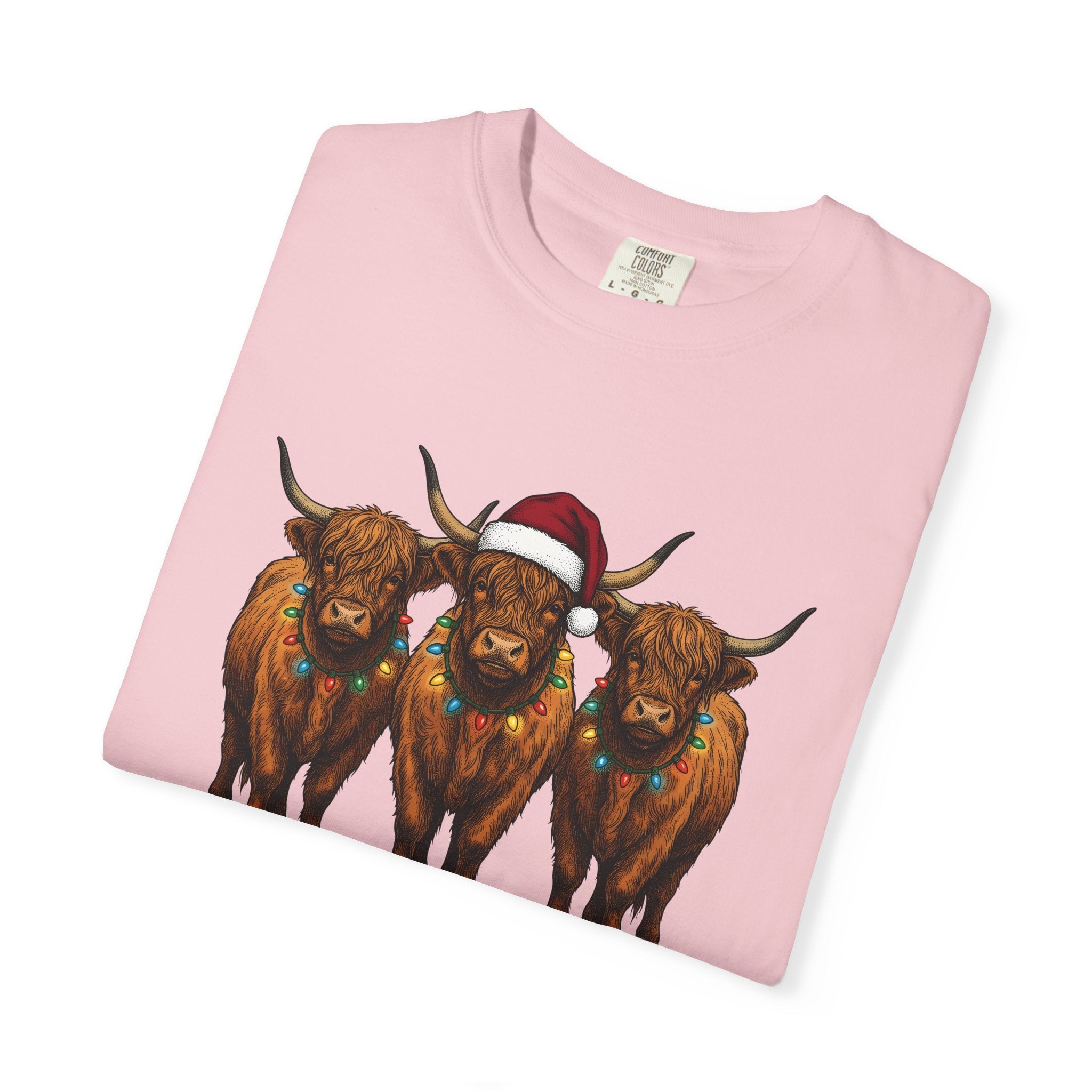 Scottish Cow Herd Shirt Christmas Livestock Gift Women Cartoon Tee Cowherd T-Shirt Xmas Fan Cow Graphic Rustic String Lights Tshirt