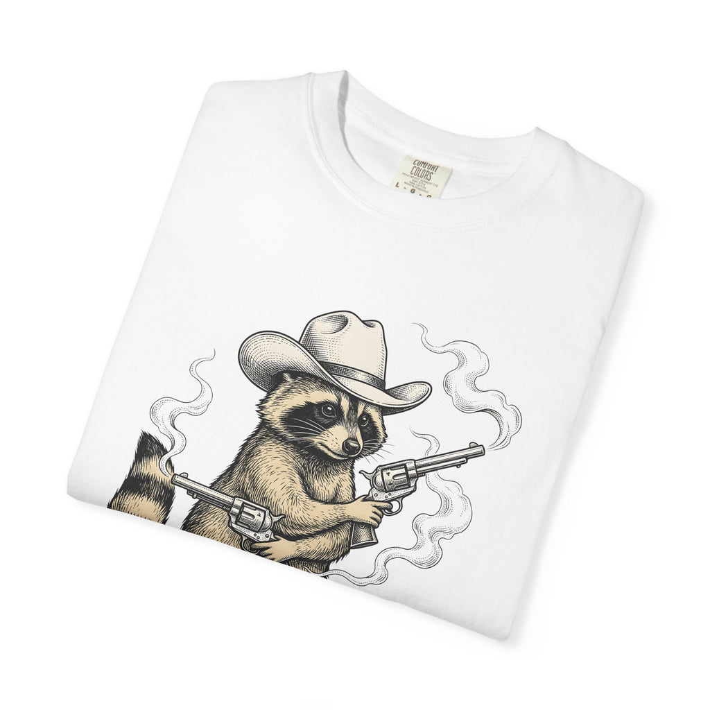Raccoon Western Hat Shirt Cowgirl Wildlife Gift Women Retro Tee Trash Panda T-Shirt Cowgirl Fan Vintage Tshirt Animal Graphic Sketch Pistol