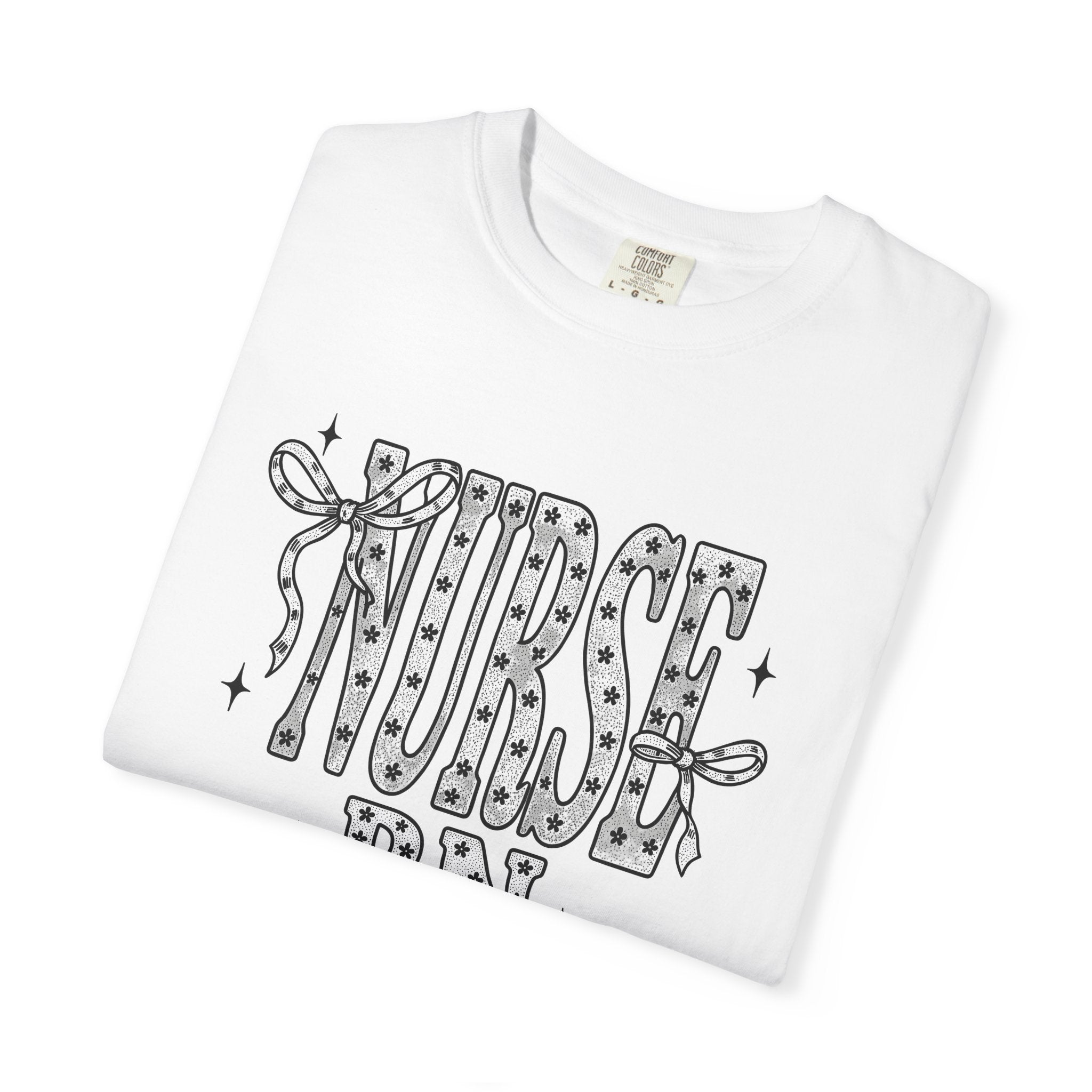 Nursing Art Shirt Nurse Clinic Gift Women Cartoon Tee Nursing T-Shirt Healthcare Enthusiast Comic Tshirt Medical Graphic Doodle Hair Bow