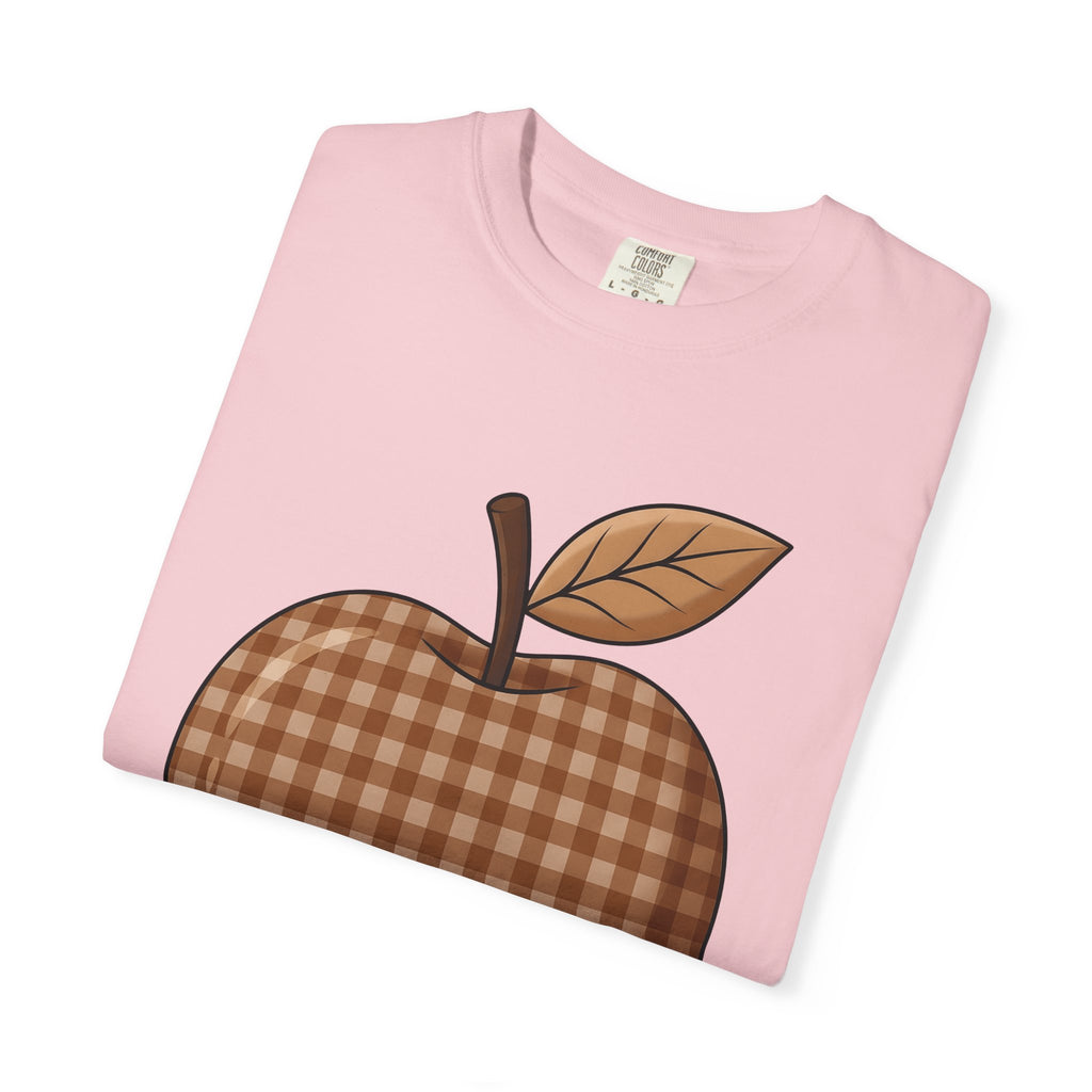 Plaid Apple Shirt Fall Teacher Gift Women Farmhouse Tee Apple T-Shirt Autumn Enthusiast Country Tshirt Educator Graphic Rustic Leaf Tshirt