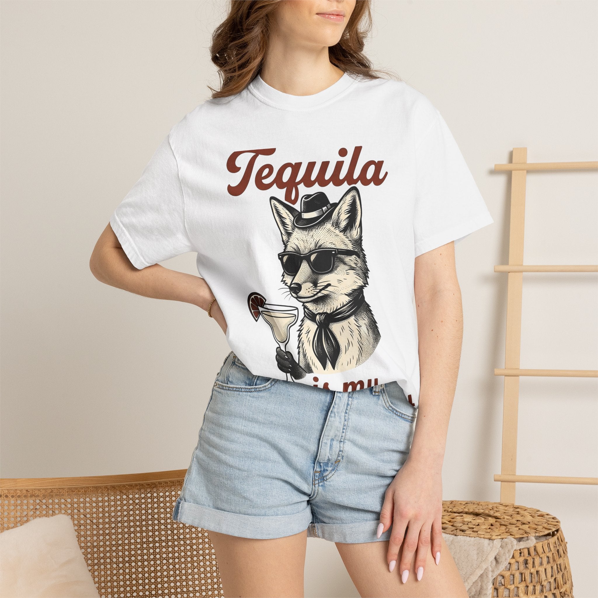 Fox Drink Shirt Tequila Wildlife Gift Women Retro Tee Fox T-Shirt Liquor Fan Vintage Tshirt Animal Graphic Sketch Shades Tshirt