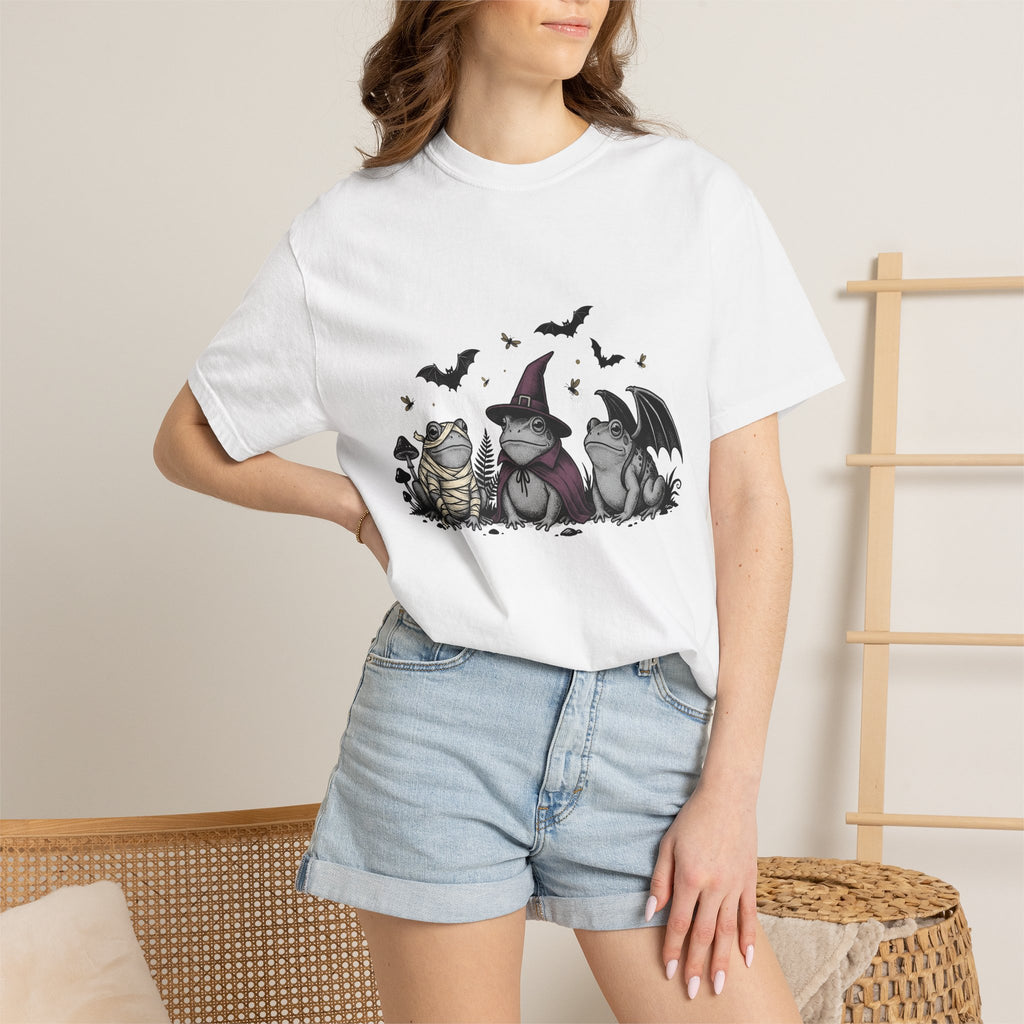Frog Dress Shirt Halloween Fauna Gift Women Ghostly Tee Toad T-Shirt Horror Fan Spooky Tshirt Wildlife Graphic Classic Nocturnal Bat Tshirt