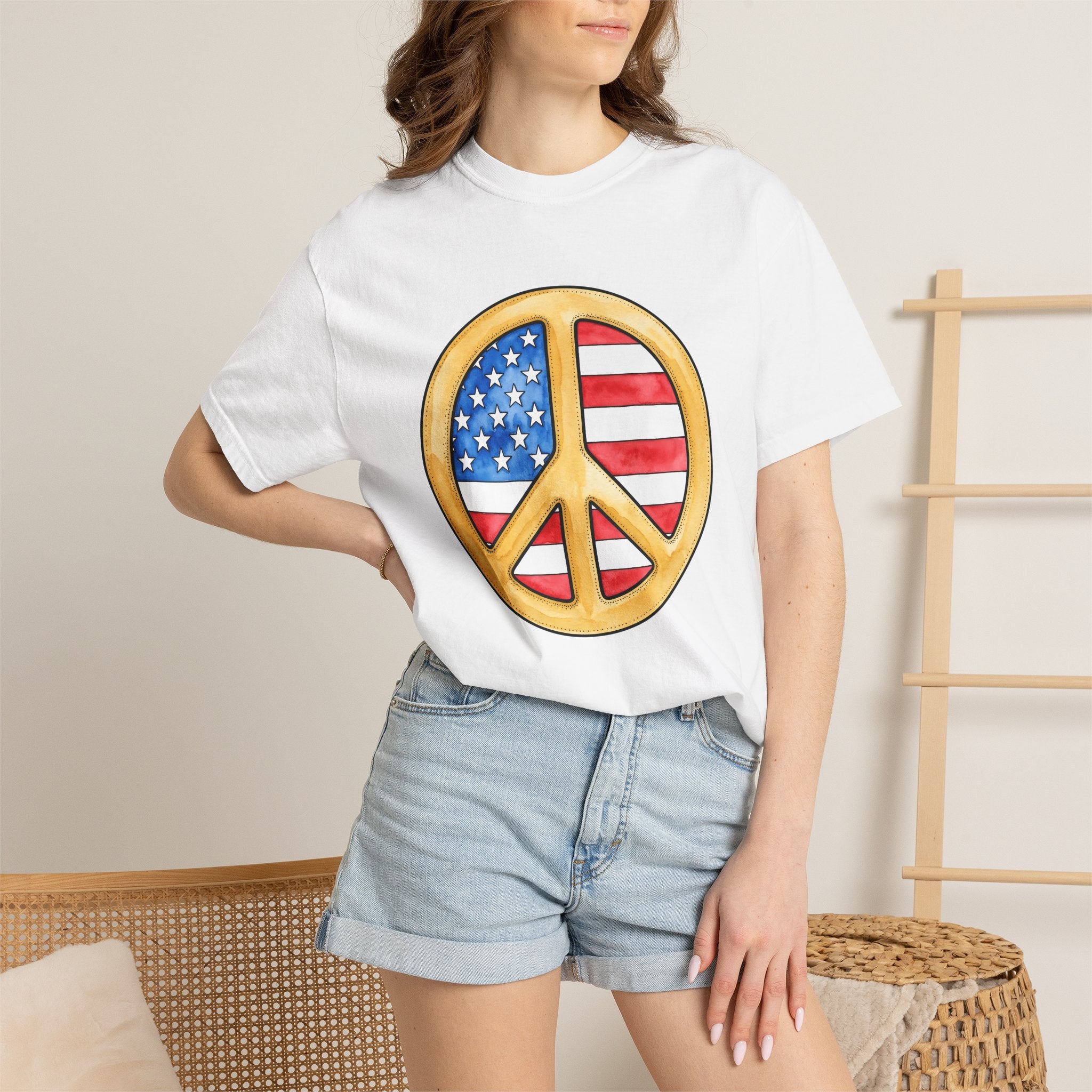 Peace Hand Shirt 4th Of July America Gift Women Hand Painted Tee Fist T-Shirt Independence Day Enthusiast Painted Tshirt Patriotic Graphic