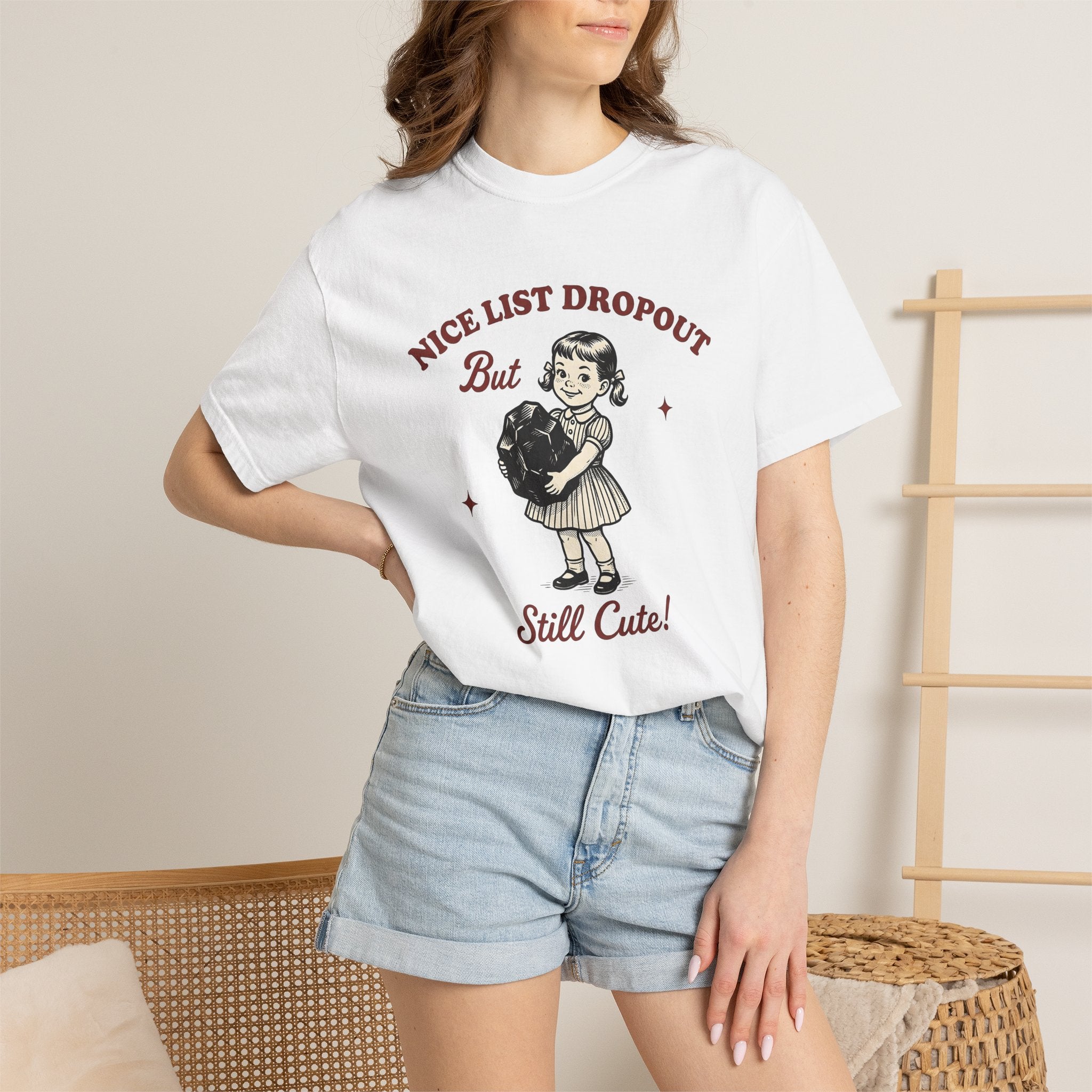 Girl With Coal Shirt Christmas Comedy Gift Women Rustic Tee Lady T-Shirt Christmas Fan Primitive Tshirt Humor Graphic Nostalgic Twinkles