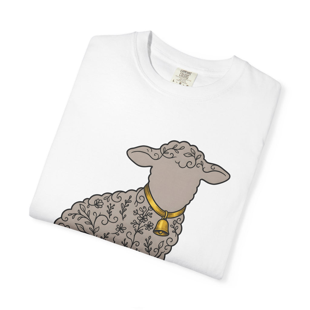 Lamb Floral Shirt Easter Farmhouse Gift Women Hand Drawn Tee Sheep T-Shirt Easter Fan Lamb Tshirt Rustic Graphic Minimalist Bell Tshirt