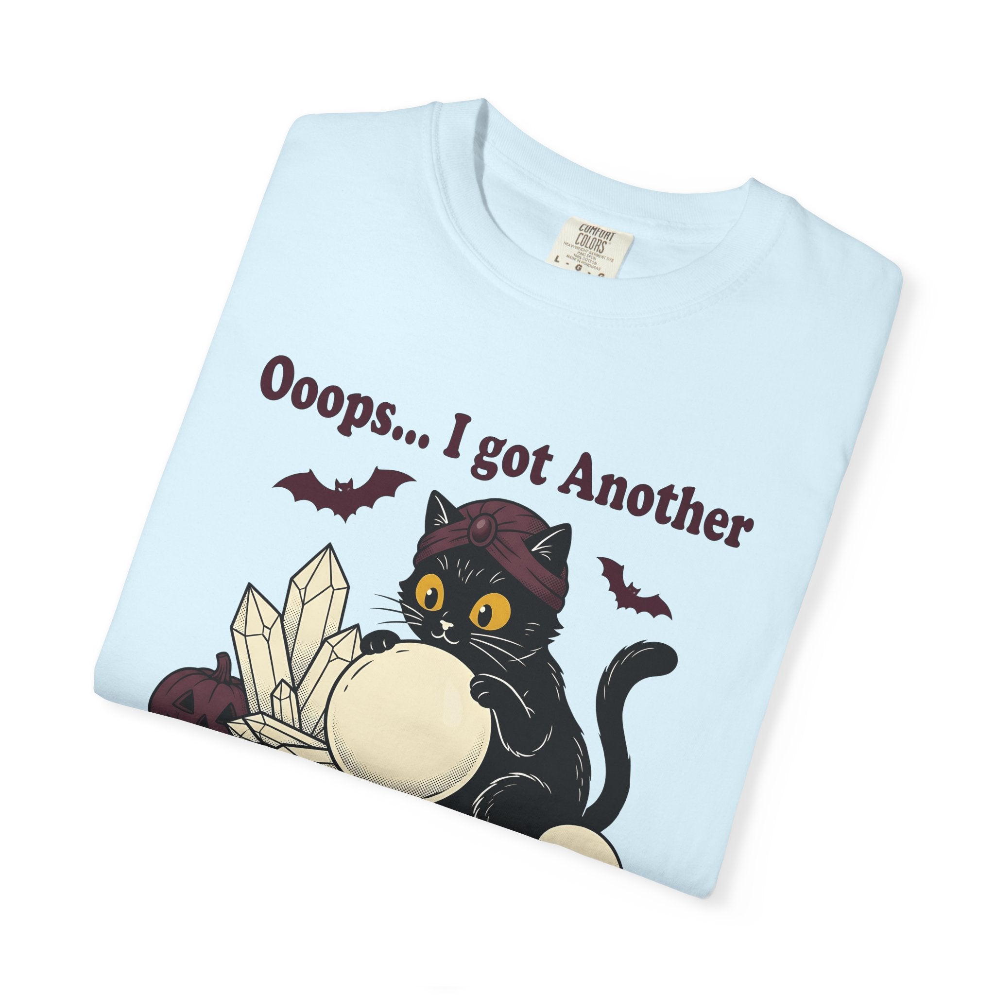 Black Cat Seer Shirt Halloween Sorcery Gift Women Animated Tee Cat T-Shirt Horror Fan Cartoon Tshirt Magic Graphic Classic Fortune Globe