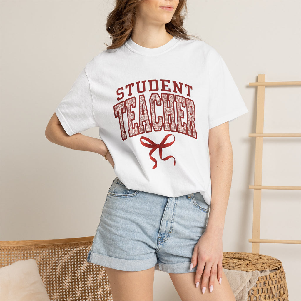 Bold Varsity Text Shirt Teacher School Gift Women Glitter Tee Lettering T-Shirt Educator Enthusiast Sparkle Tshirt Classroom Graphic Retro
