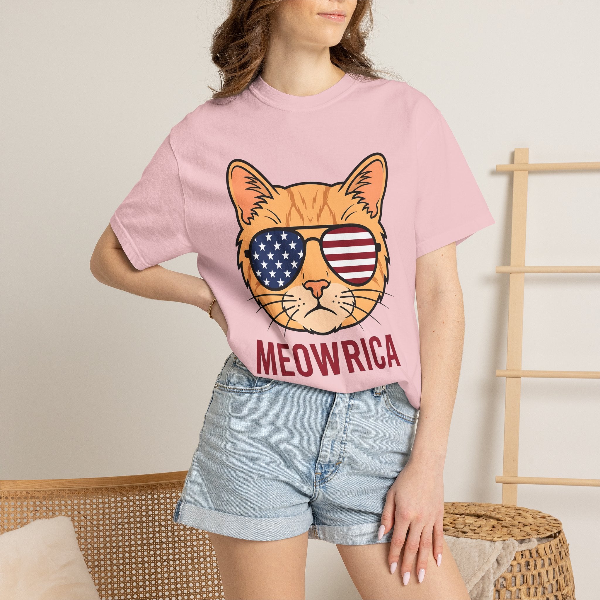 Cat Sunglasses Shirt America Cat Gift Women Cartoon Tee Shades T-Shirt Patriot Fan Comic Tshirt Feline Graphic Retro American Flag Tshirt