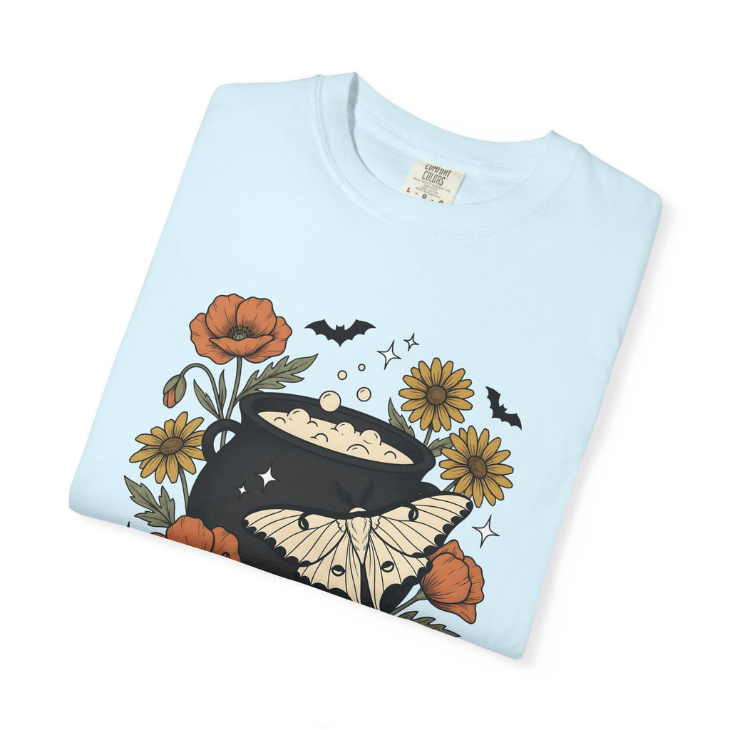 Magic Pot Shirt Halloween Sorcery Gift Women Bohemian Tee Cauldron T-Shirt Spooky Fan Witchcraft Tshirt Magic Graphic Retro Luna Butterfly