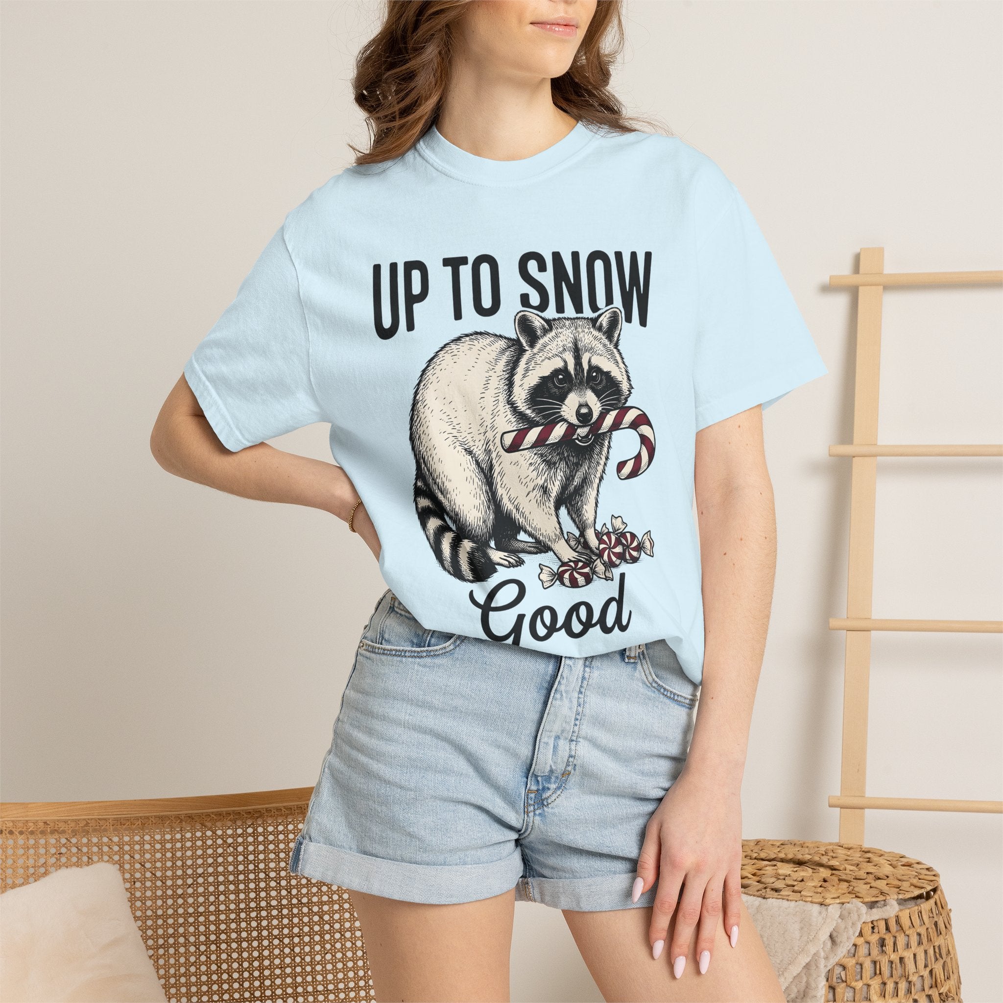 Raccoon Candy Cane Shirt Holiday Animal Gift Women Vintage Tee Trash Panda T-Shirt Christmas Fan Retro Tshirt Wildlife Graphic Hand Drawn
