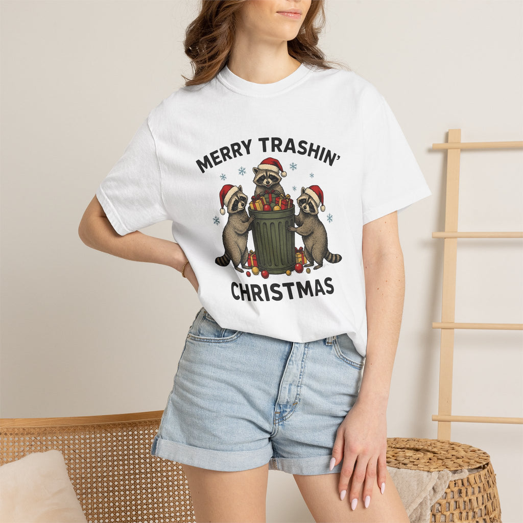 Raccoon Xmas Hats Shirt Christmas Critters Gift Women Old School Tee Trash Panda T-Shirt Xmas Fan Vintage Tshirt Animal Graphic Outline