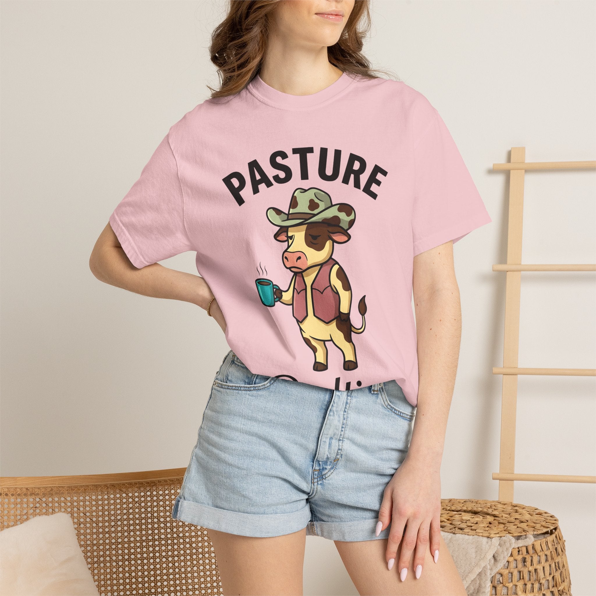 Bull Western Hat Shirt Cowgirl Wildlife Gift Women Comic Tee Stetson T-Shirt Rodeo Fan Cartoon Tshirt Animal Graphic Vintage Tea Cup Tshirt