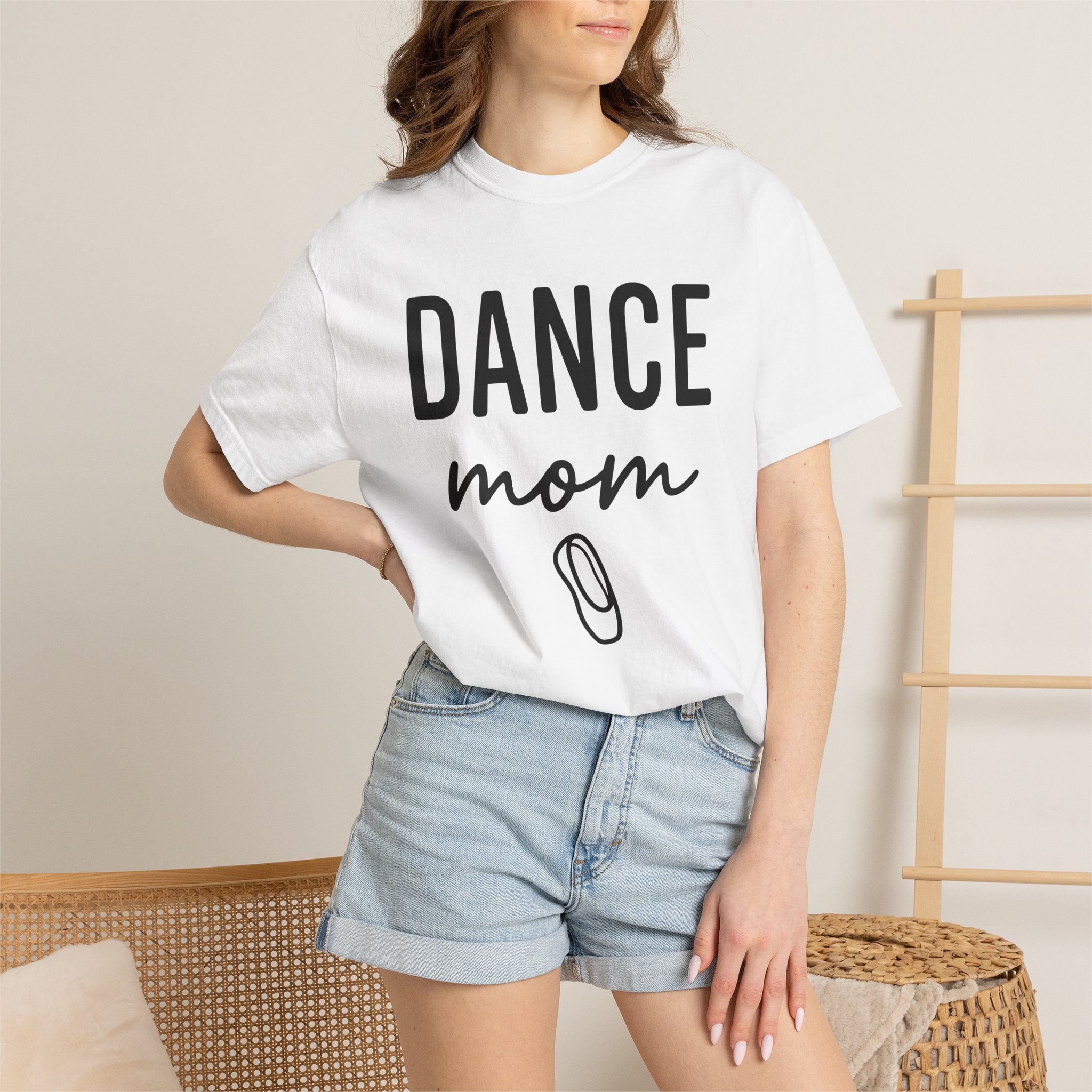 Ballet Slipper Shirt Dance Mom Ballet Gift Women Simple Tee Pointe Shoe T-Shirt Dancer Fan Minimalist Tshirt Ballet Graphic Contemporary