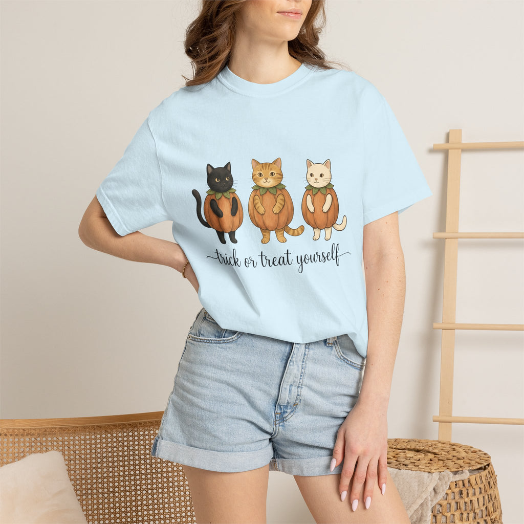 Cat Pumpkin Shirt Halloween Cat Gift Women Kawaii Tee Gourd T-Shirt Horror Fan Cute Tshirt Feline Graphic Hand Drawn Costume Tshirt
