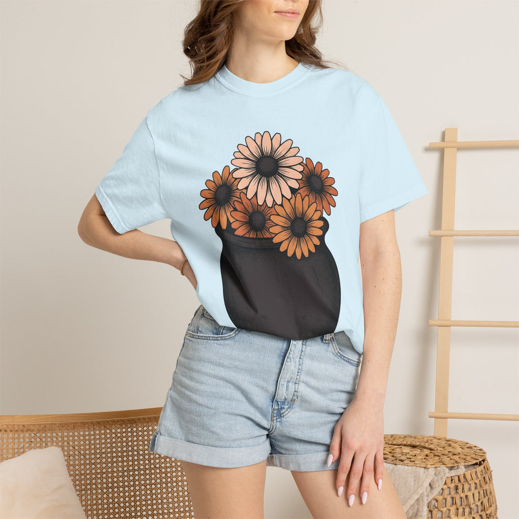Witch Pot Flowers Shirt Halloween Petals Gift Women Line Art Tee Floral Arrangement T-Shirt Spooky Fan Minimalist Tshirt Floral Graphic