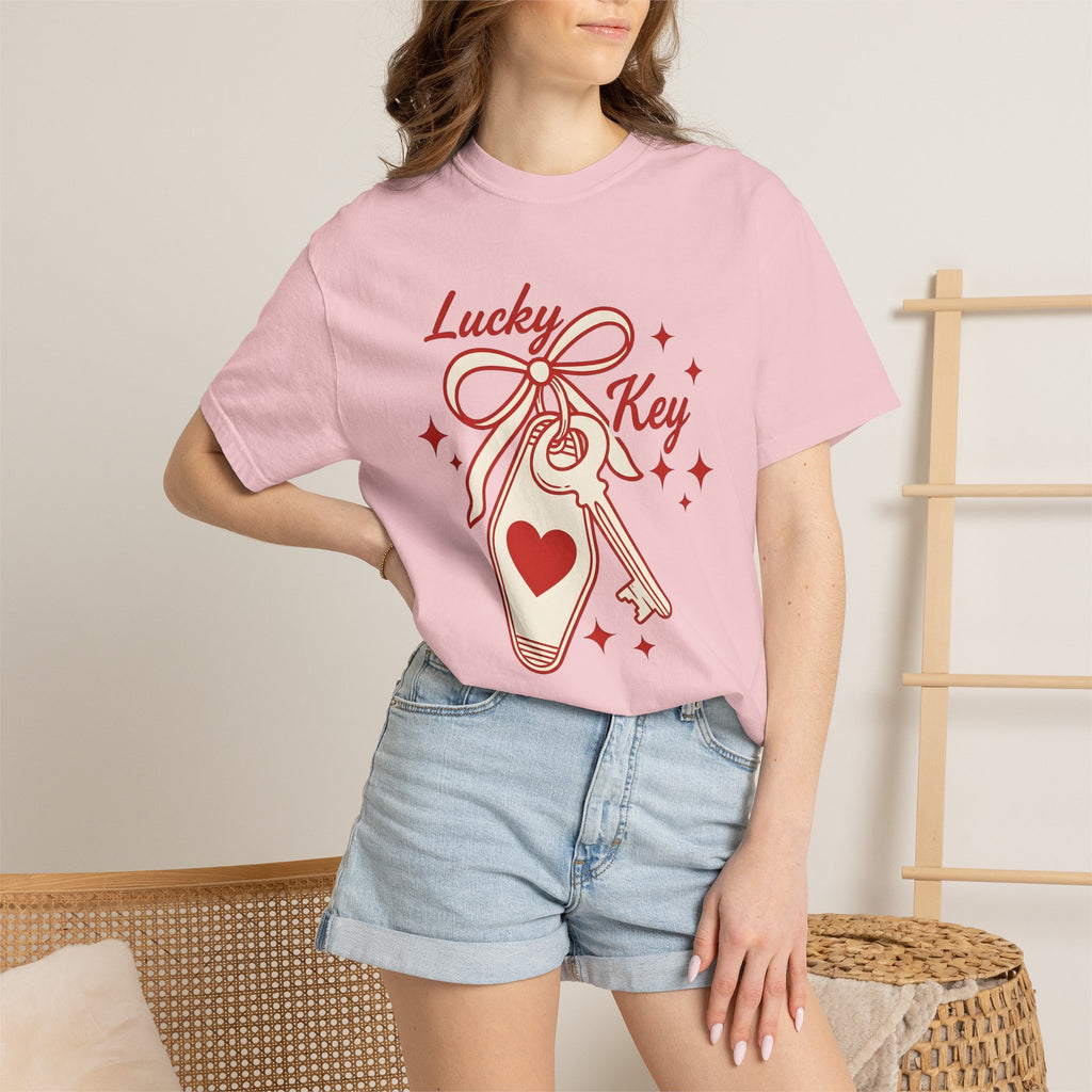 Love Heart Shirt St. Valentine's Day Romance Gift Women Vintage Tee Heart T-Shirt Valentine Fan Distressed Tshirt Amour Graphic Retro Bow