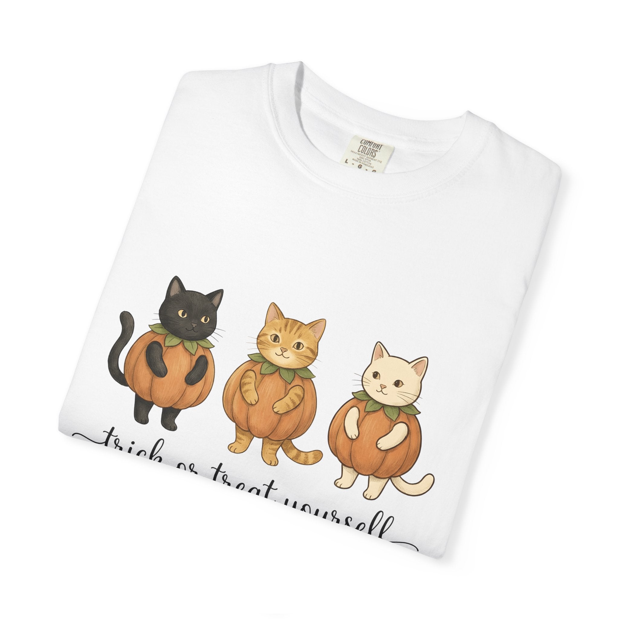 Cat Pumpkin Shirt Halloween Cat Gift Women Kawaii Tee Gourd T-Shirt Horror Fan Cute Tshirt Feline Graphic Hand Drawn Costume Tshirt