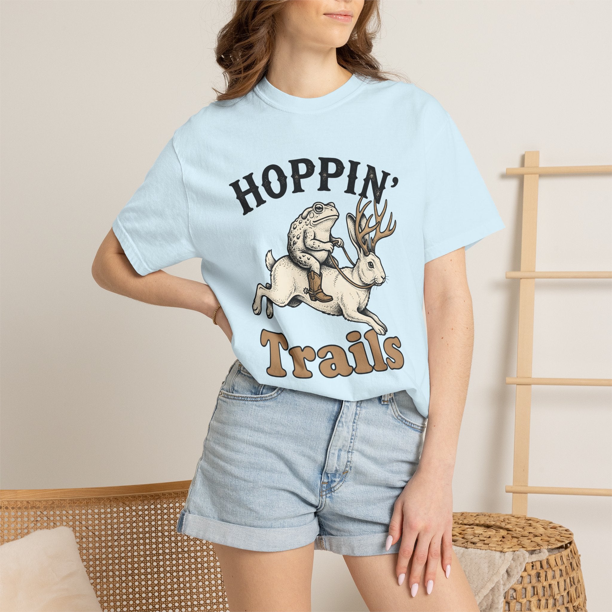 Horned Hare Frog Shirt Easter Fauna Gift Women Old School Tee Frog T-Shirt Easter Fan Toad Tshirt Wildlife Graphic Line Art Leather Boots