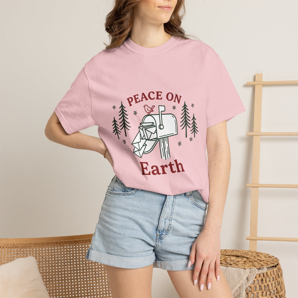 Mailbox Bird Shirt Christmas Festivity Gift Women Modern Tee Mailbox T-Shirt Holiday Fan Winter Tshirt Celebration Graphic Classic Evergreen