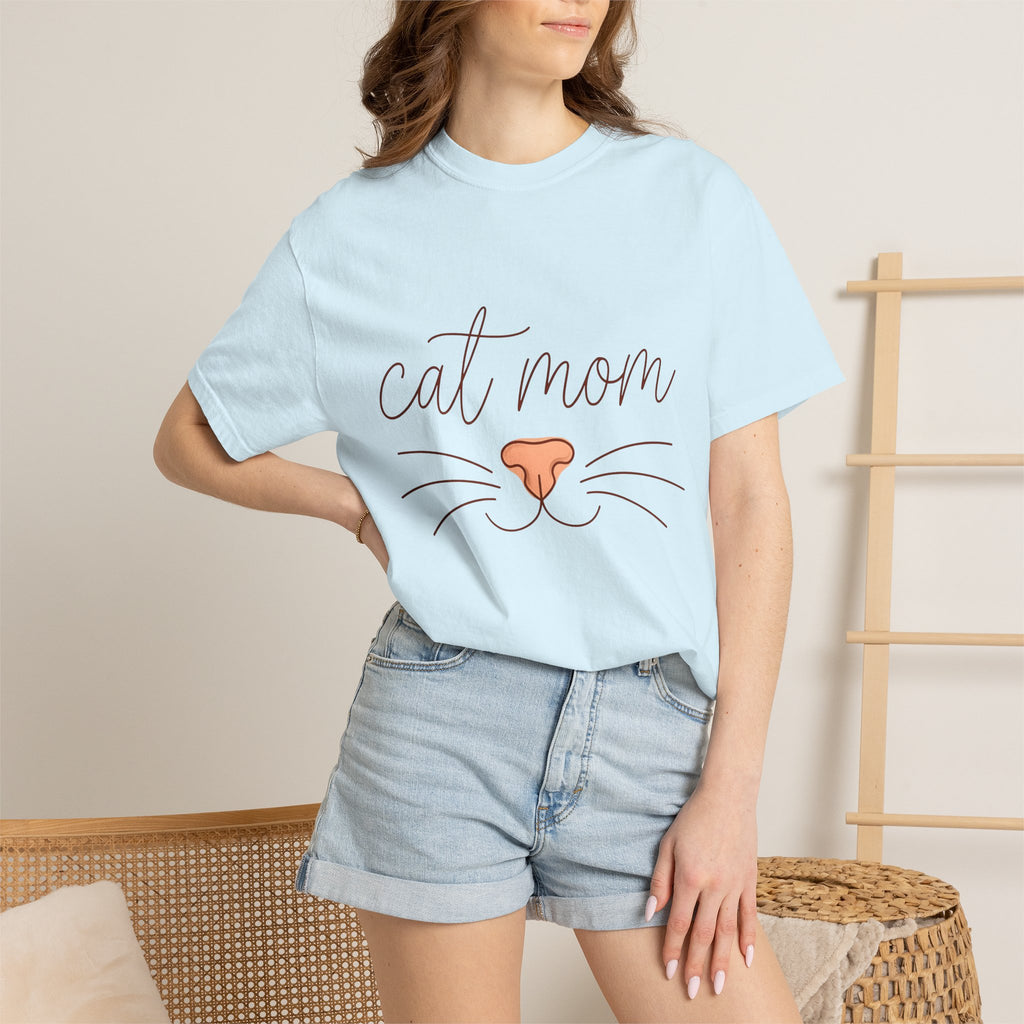 Feline Face Shirt Cat Mom Wildlife Gift Women Clean Tee Cat T-Shirt Kitty Fan Minimalist Tshirt Wildlife Graphic Line Art Facial Hairs