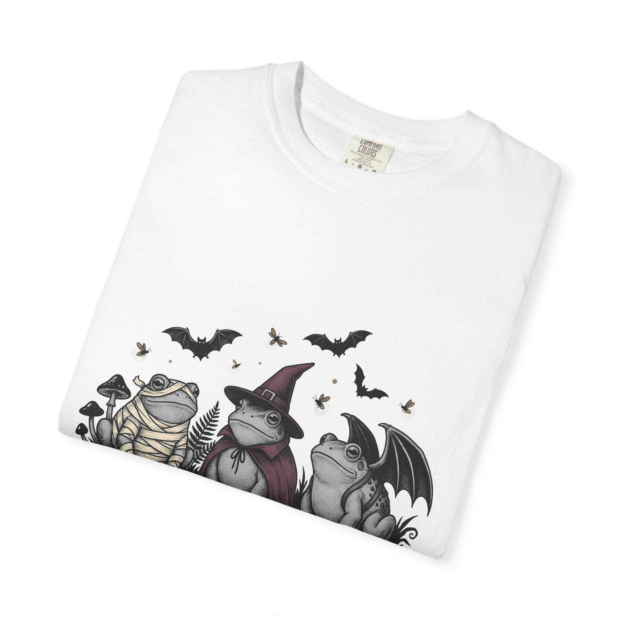 Frog Dress Shirt Halloween Fauna Gift Women Ghostly Tee Toad T-Shirt Horror Fan Spooky Tshirt Wildlife Graphic Classic Nocturnal Bat Tshirt