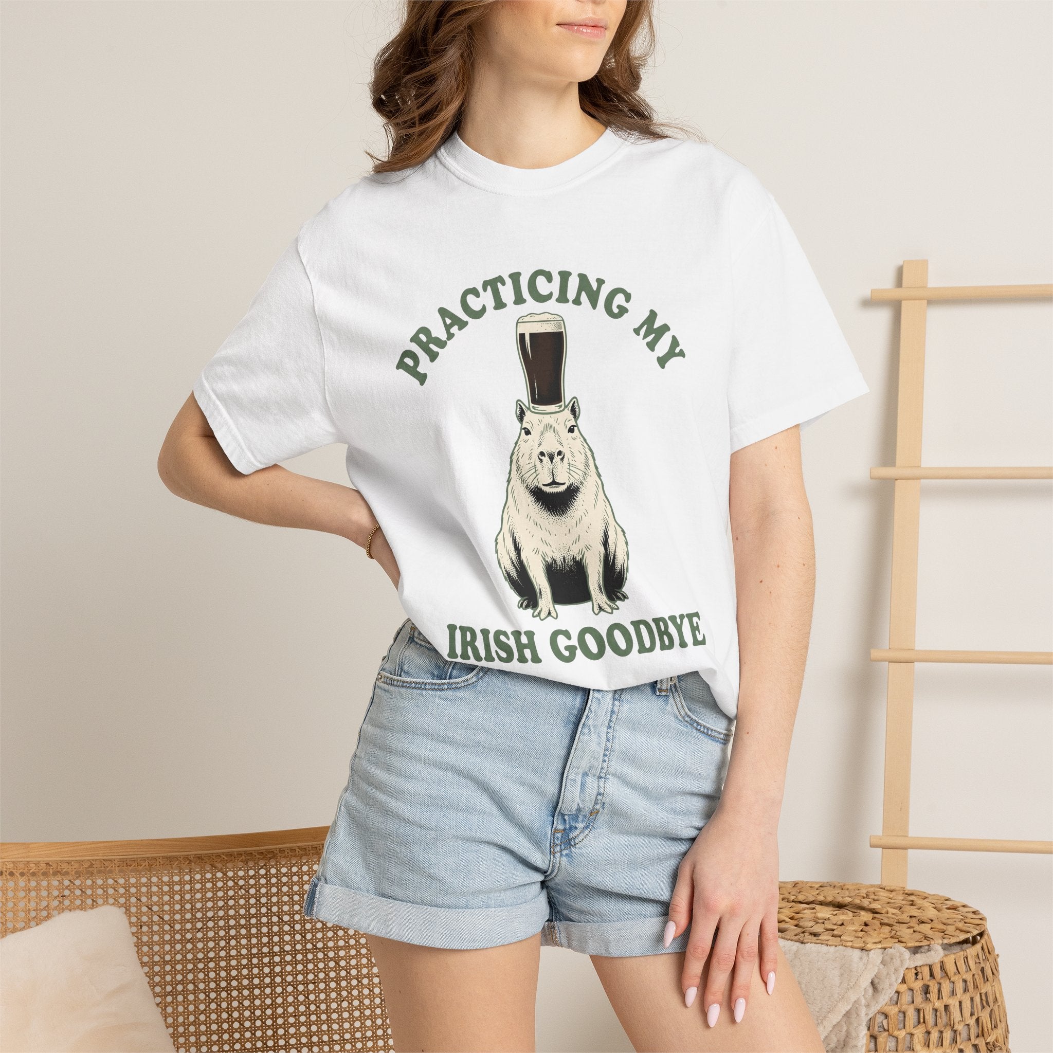 Capybara Ale Shirt St Patricks Day Pet Gift Women Retro Tee Rodent T-Shirt St Patricks Fan Vintage Tshirt Animal Graphic Sketch Beer Mug