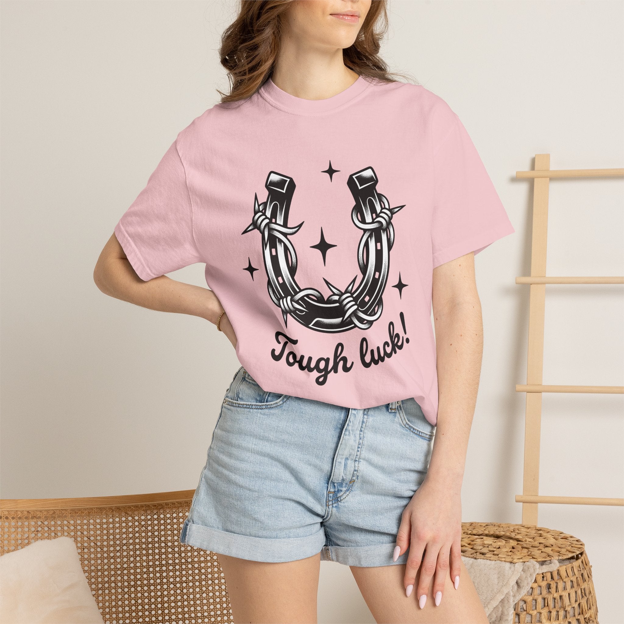Horseshoe Barbed Wire Shirt Luck Country Gift Women Neo Traditional Tee Barbed Wire T-Shirt Fortune Fan Traditional Tshirt Rural Graphic