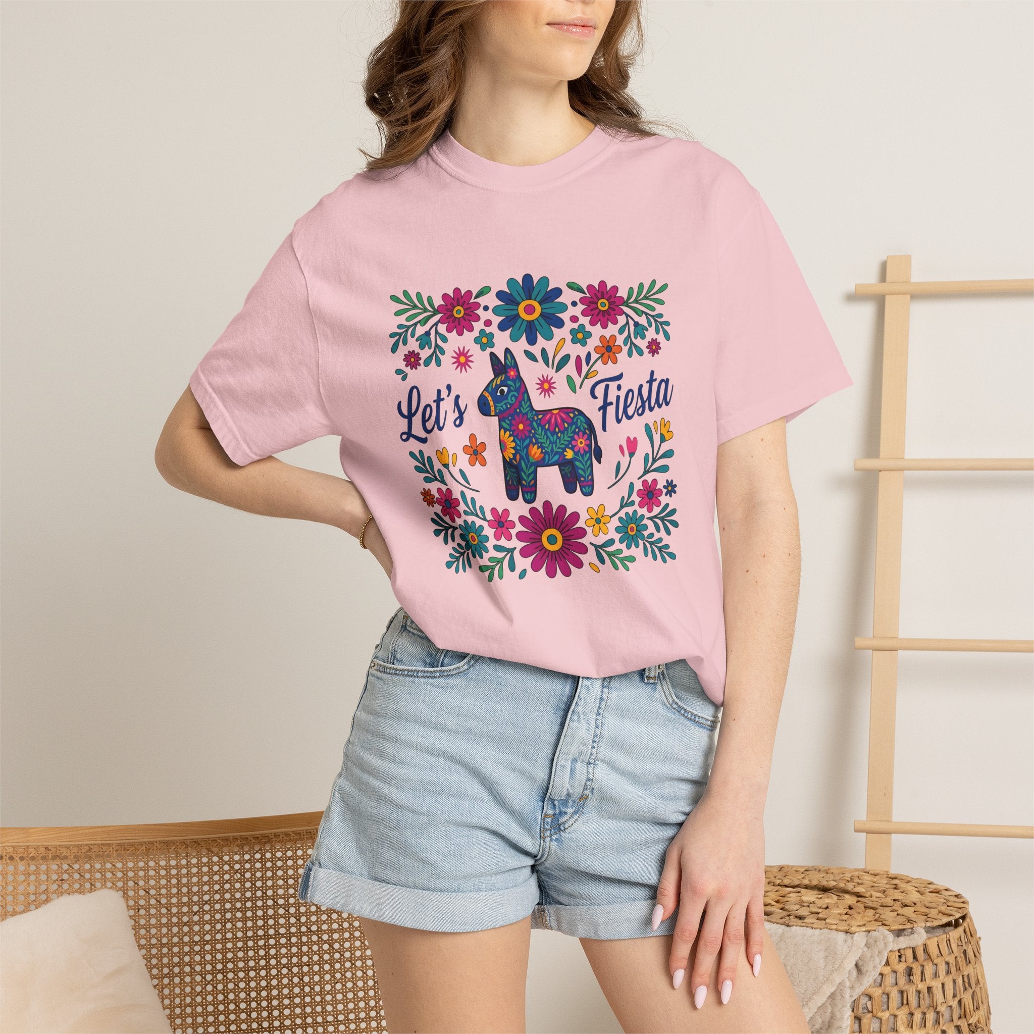 Mule Flower Shirt Fiesta Celebration Gift Women Traditional Tee Flower T-Shirt Party Fan Vintage Tshirt Festive Graphic Bold Bright Blossoms