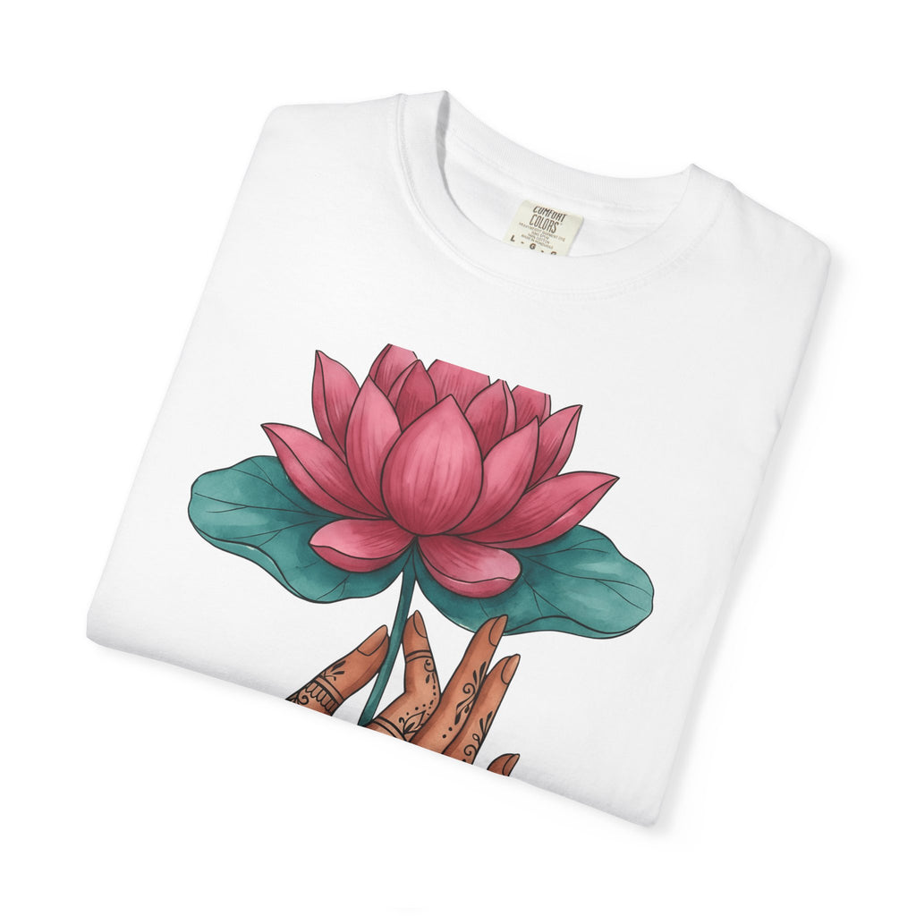 Lotus Fingers Shirt Boho Chic Spirituality Gift Women Tribal Tee Lotus T-Shirt Bohemian Enthusiast Ethnic Tshirt Spiritual Graphic Sketch
