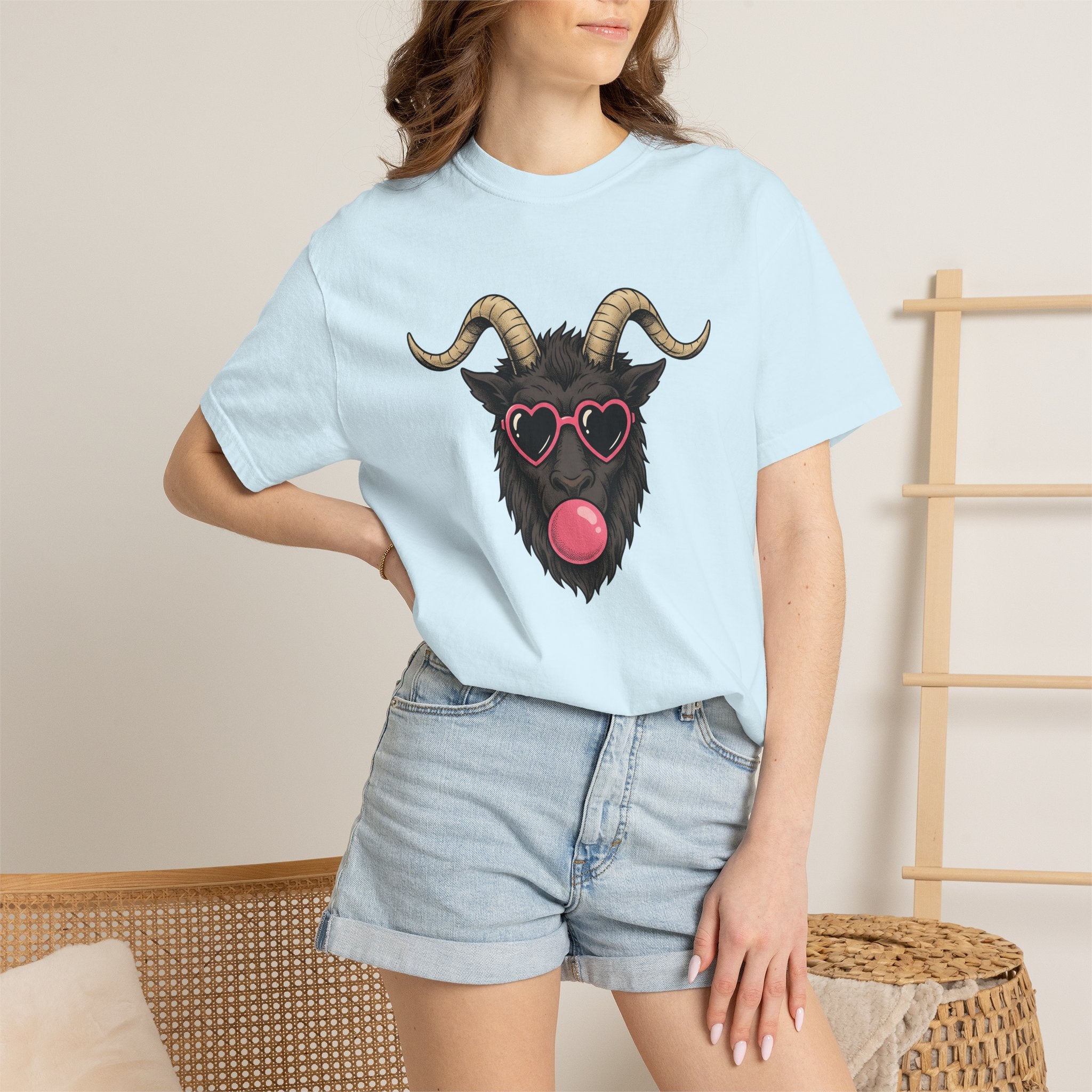 Goat Head Shirt Christmas Wildlife Gift Women Digital Tee Billy Goat T-Shirt Christmas Fan Pixel Art Tshirt Wildlife Graphic Retro Heart