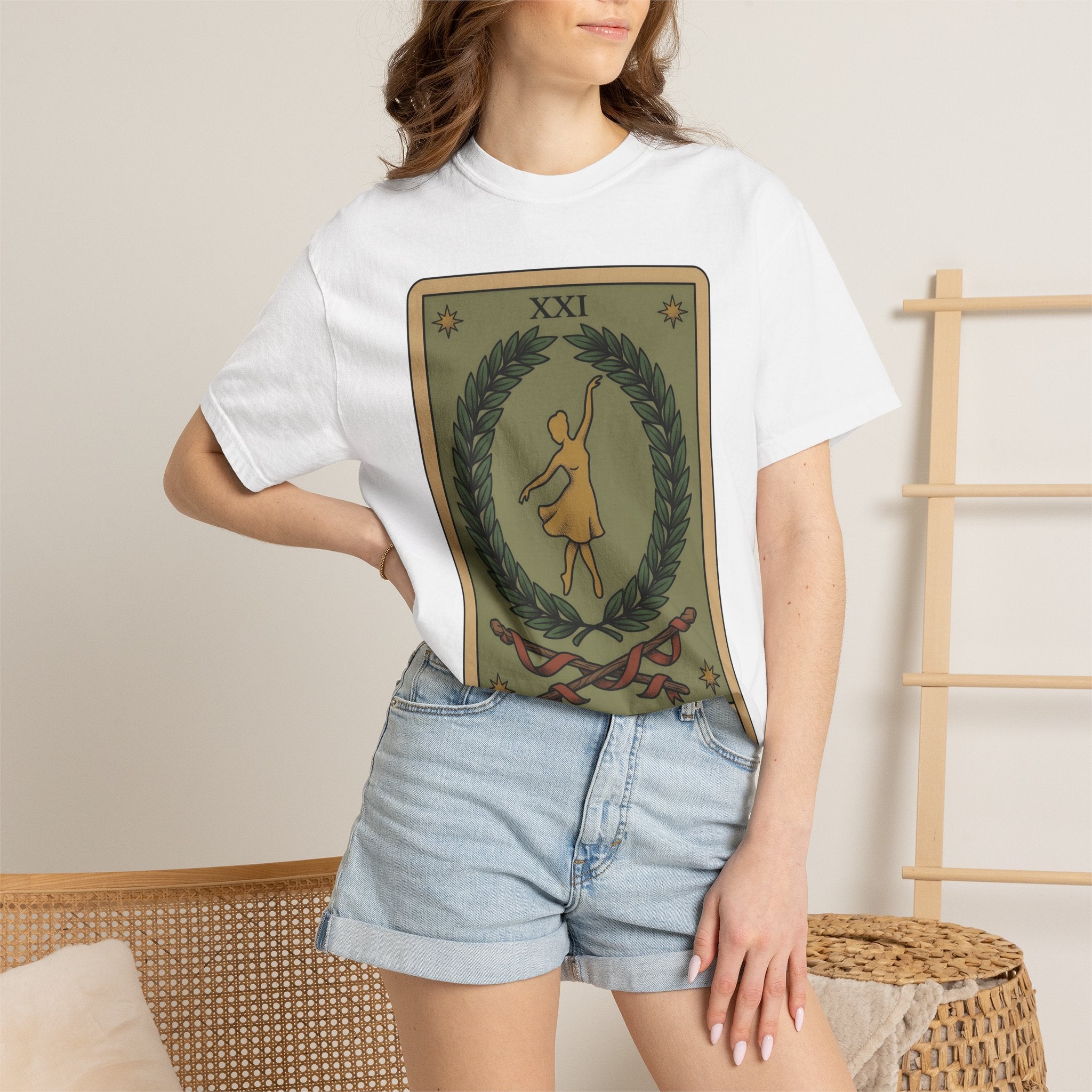 Tarot Deck Shirt Boho Chic Mysticism Gift Women Retro Tee Oracle Cards T-Shirt Bohemian Enthusiast Vintage Tshirt Spiritual Graphic Sketch