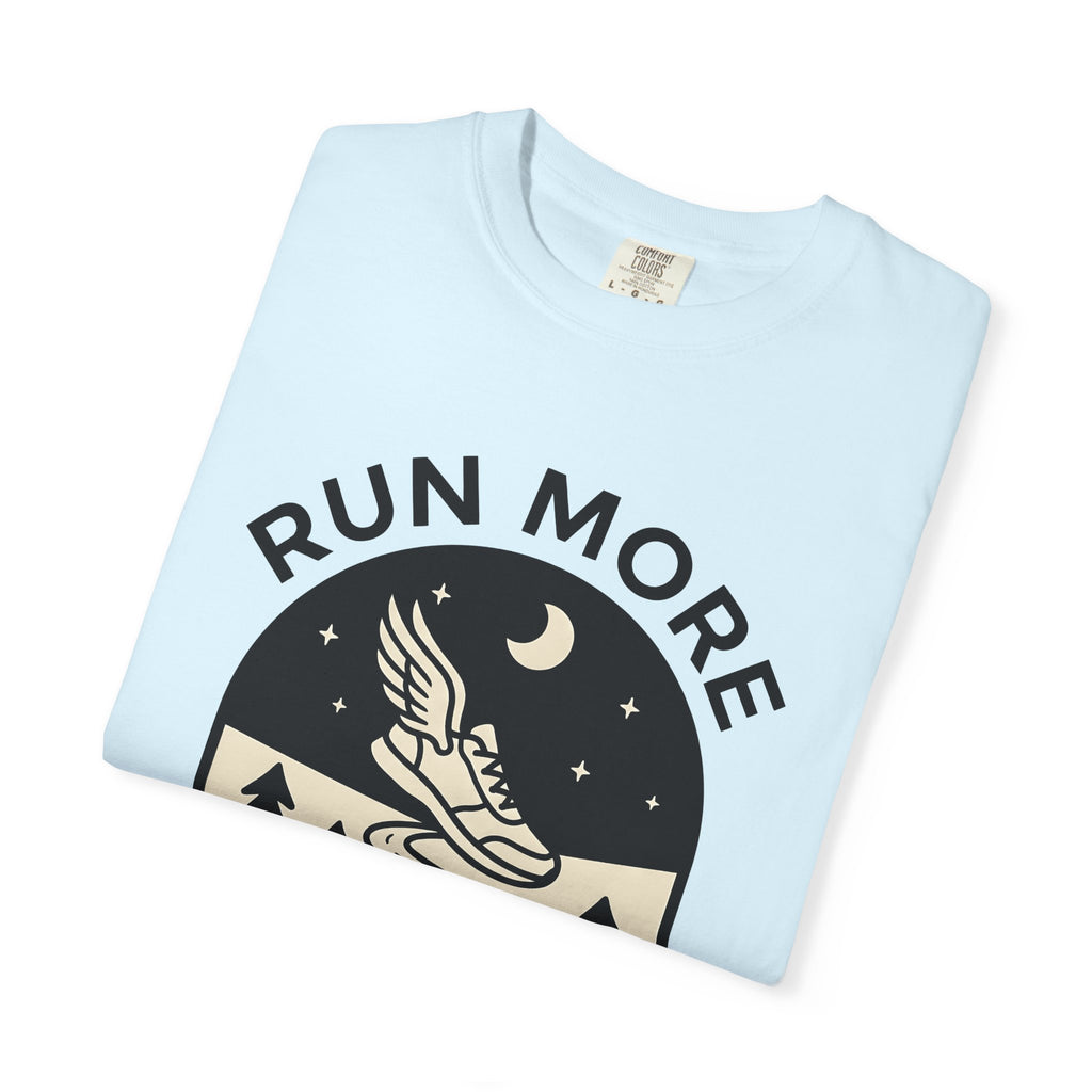 Winged Running Shoe Shirt Sports Outdoors Gift Women Minimalist Tee Flying Shoe T-Shirt Athlete Enthusiast Simple Tshirt Nature Graphic