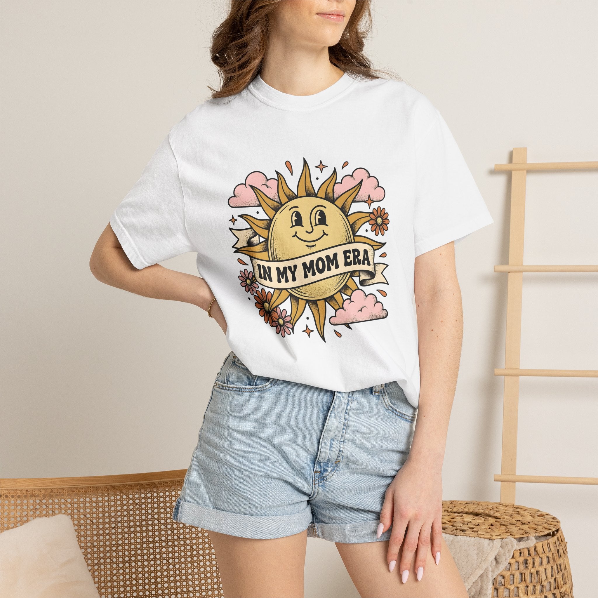 Joyful Sun Shirt Moms Daylight Gift Women Neo Traditional Tee Sunshine T-Shirt Mother Fan Bohemian Tshirt Morning Graphic 80s Petals Tshirt
