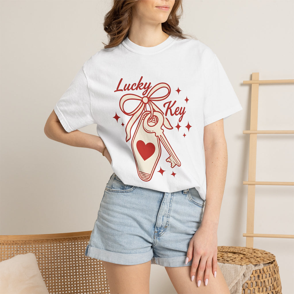 Love Heart Shirt St. Valentine's Day Romance Gift Women Vintage Tee Heart T-Shirt Valentine Fan Distressed Tshirt Amour Graphic Retro Bow
