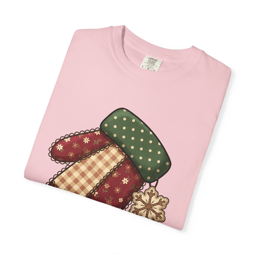 Winter Mitten Shirt Holiday Christmas Gift Women Folk Art Tee Glove T-Shirt Christmas Fan Handmade Tshirt Xmas Graphic Vintage Snowflake