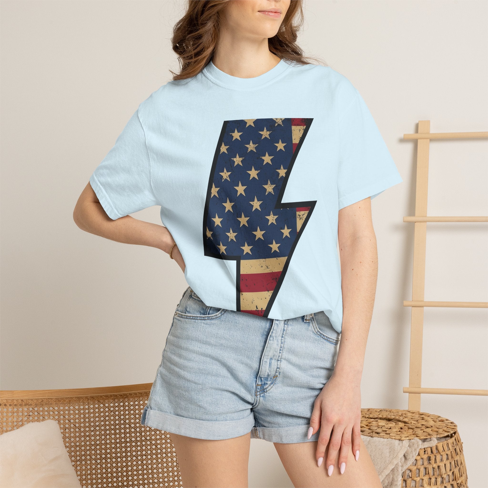 Lightning Strike Shirt America Freedom Gift Women Line Art Tee Thunderbolt T-Shirt American Fan Illustration Graphic Cartoon Star Symbols