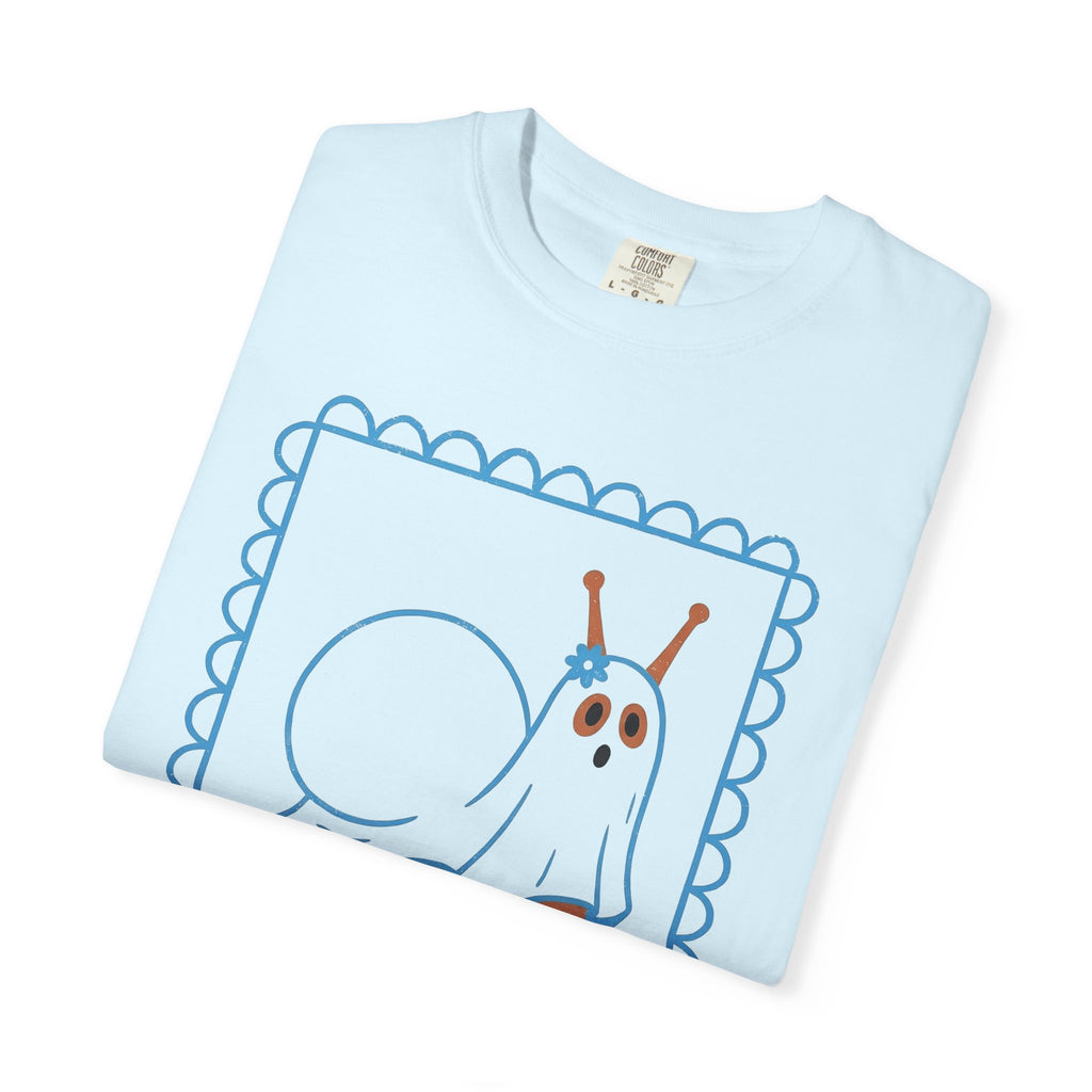 Halloween Snail Shirt Halloween Creature Gift Women Sweet Tee Slug T-Shirt Horror Fan Spooky Tshirt Beast Graphic Doodle Blossom Tshirt