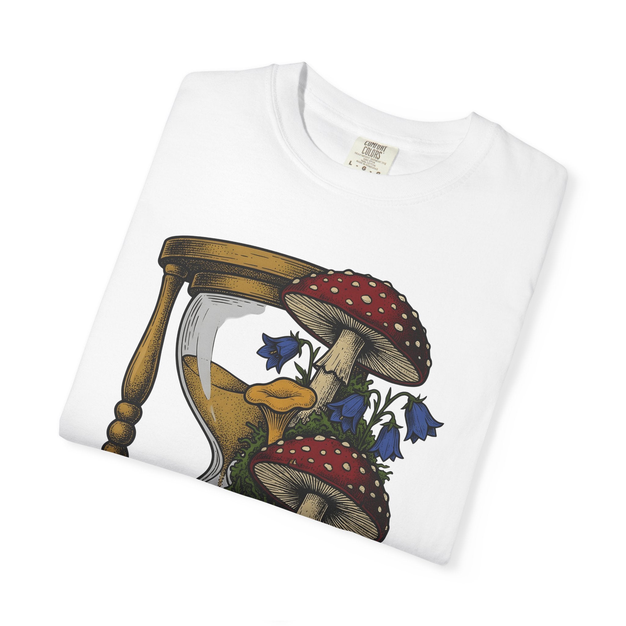 Mushroom Hourglass Shirt Boho Chic Nature Gift Women Vintage Tee Hourglass T-Shirt Bohemian Fan Retro Tshirt Environmental Graphic Hand