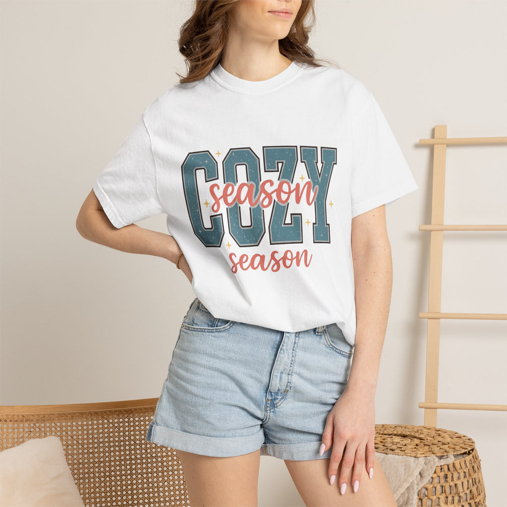 Varsity Text Shirt Holiday Winter Gift Women Collegiate Tee Lettering T-Shirt Christmas Fan Seasonal Graphic Tshirt Retro Stars Tshirt